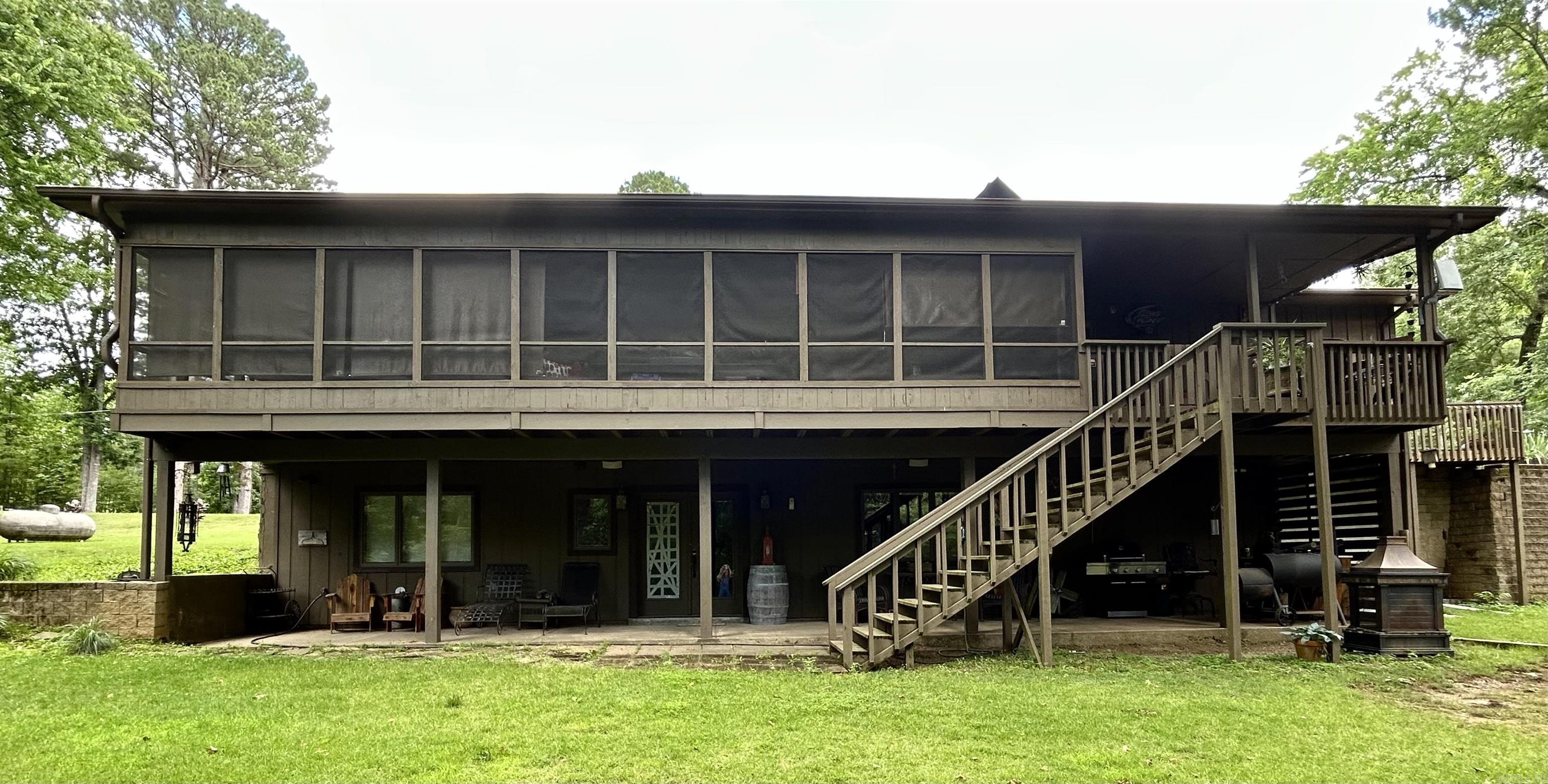 300 S Chinkapin Drive Pangburn, AR 72121