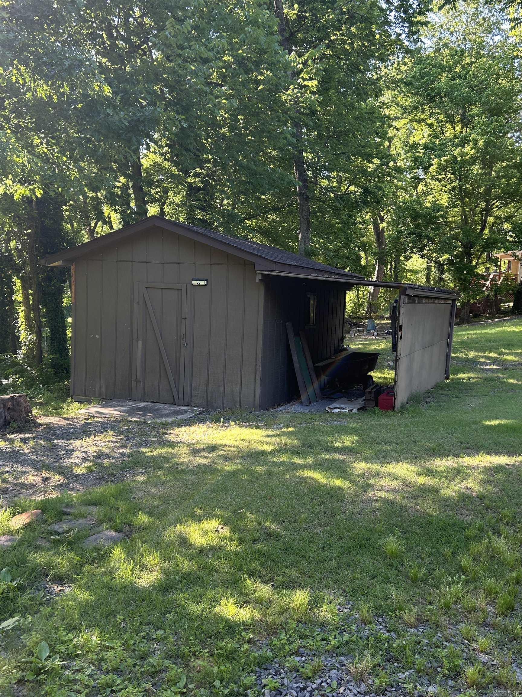 300 S Chinkapin  Pangburn, AR