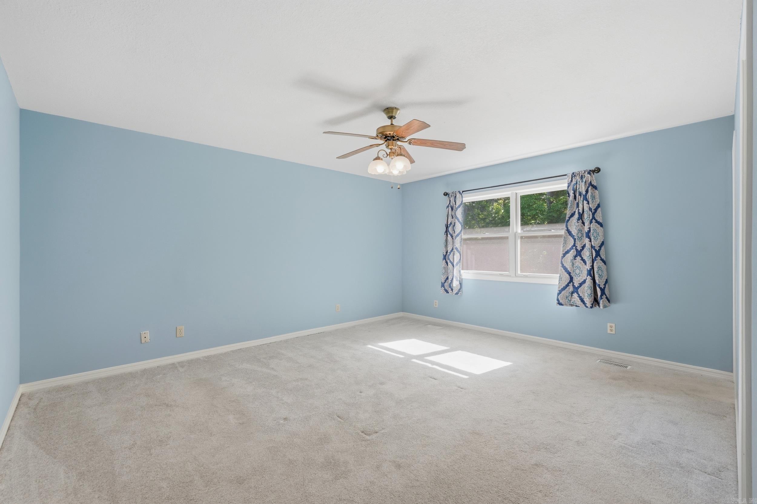 50 Ruthwell Drive  Bella Villa, AR