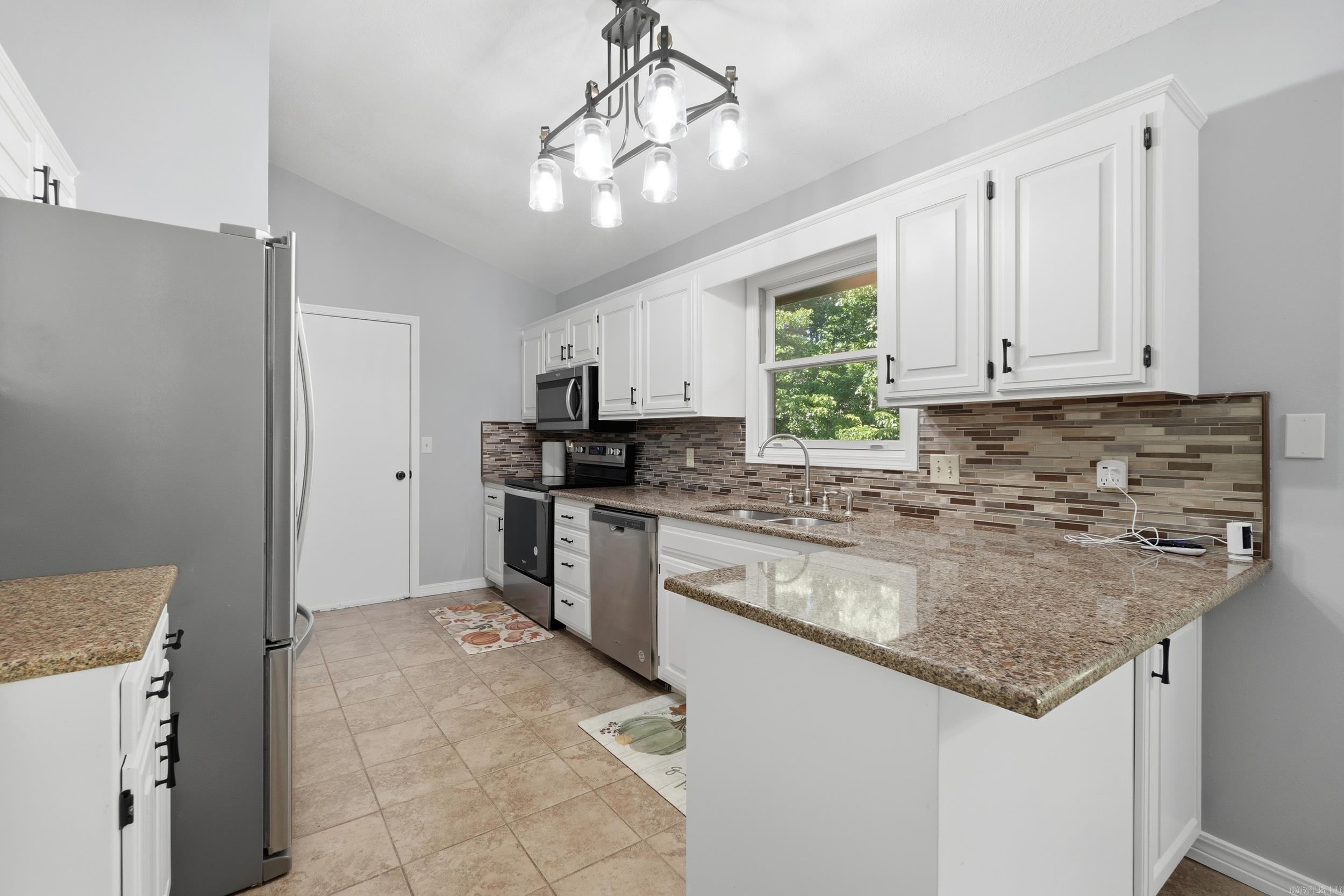 50 Ruthwell Drive  Bella Villa, AR