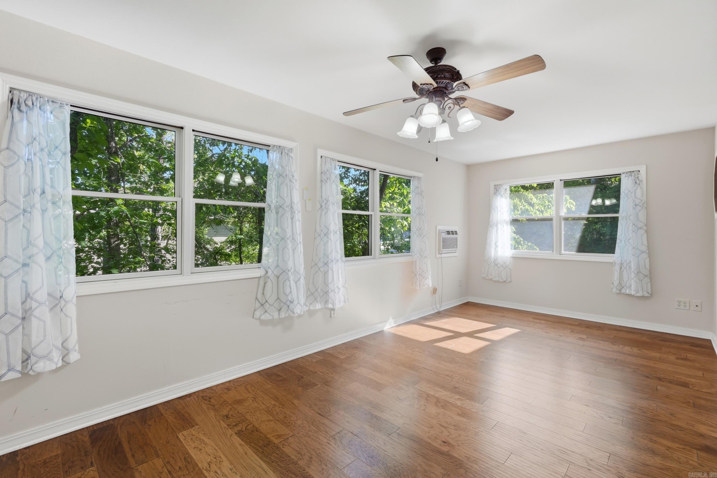 50 Ruthwell Drive  Bella Villa, AR