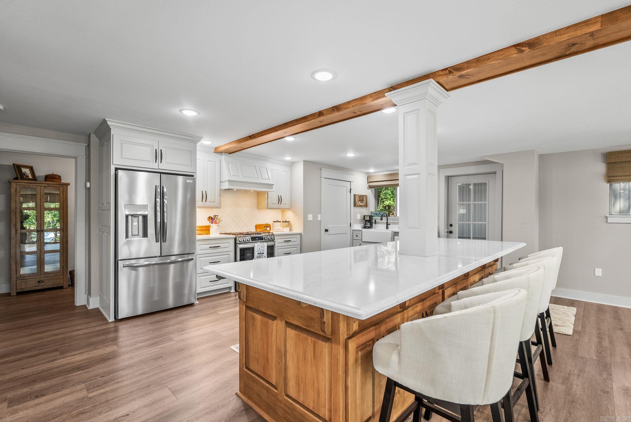 116 Eagle Shores Circle  Fairfield Bay, AR