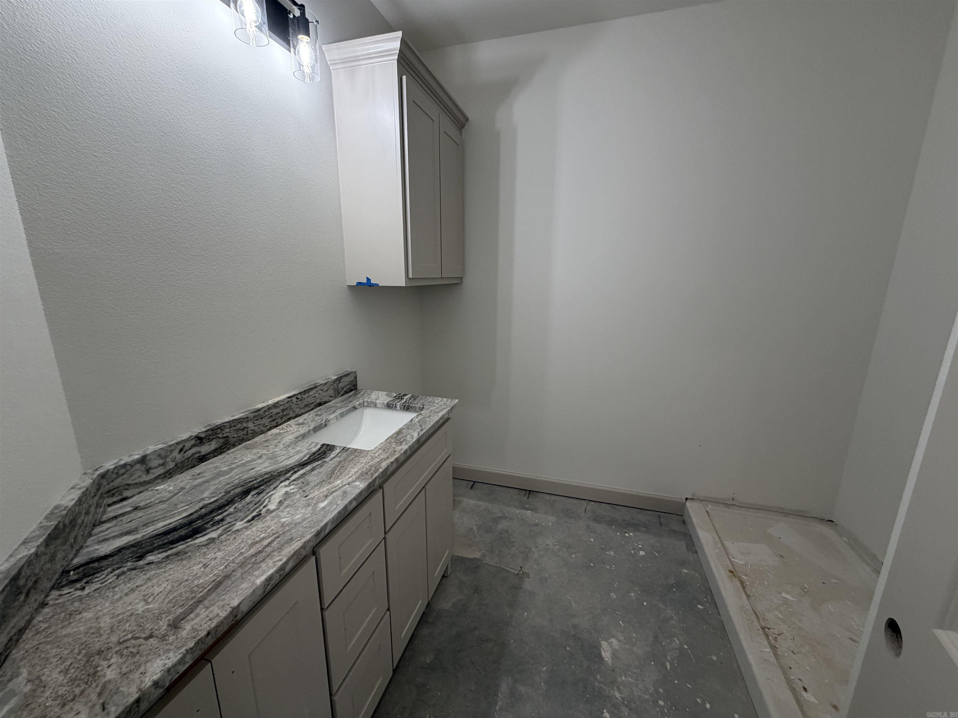 1160 Duke  Bauxite, AR