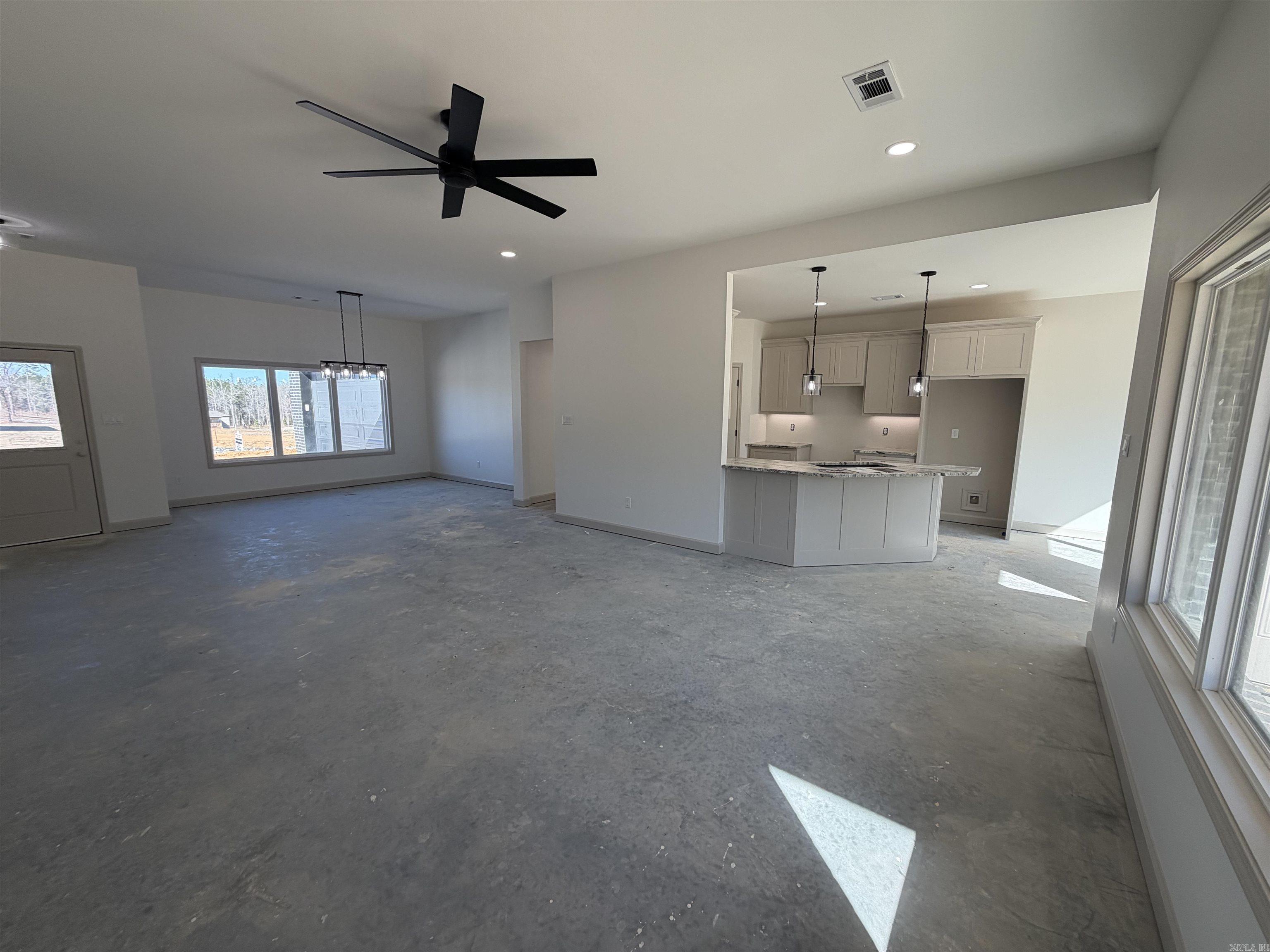 1160 Duke  Bauxite, AR