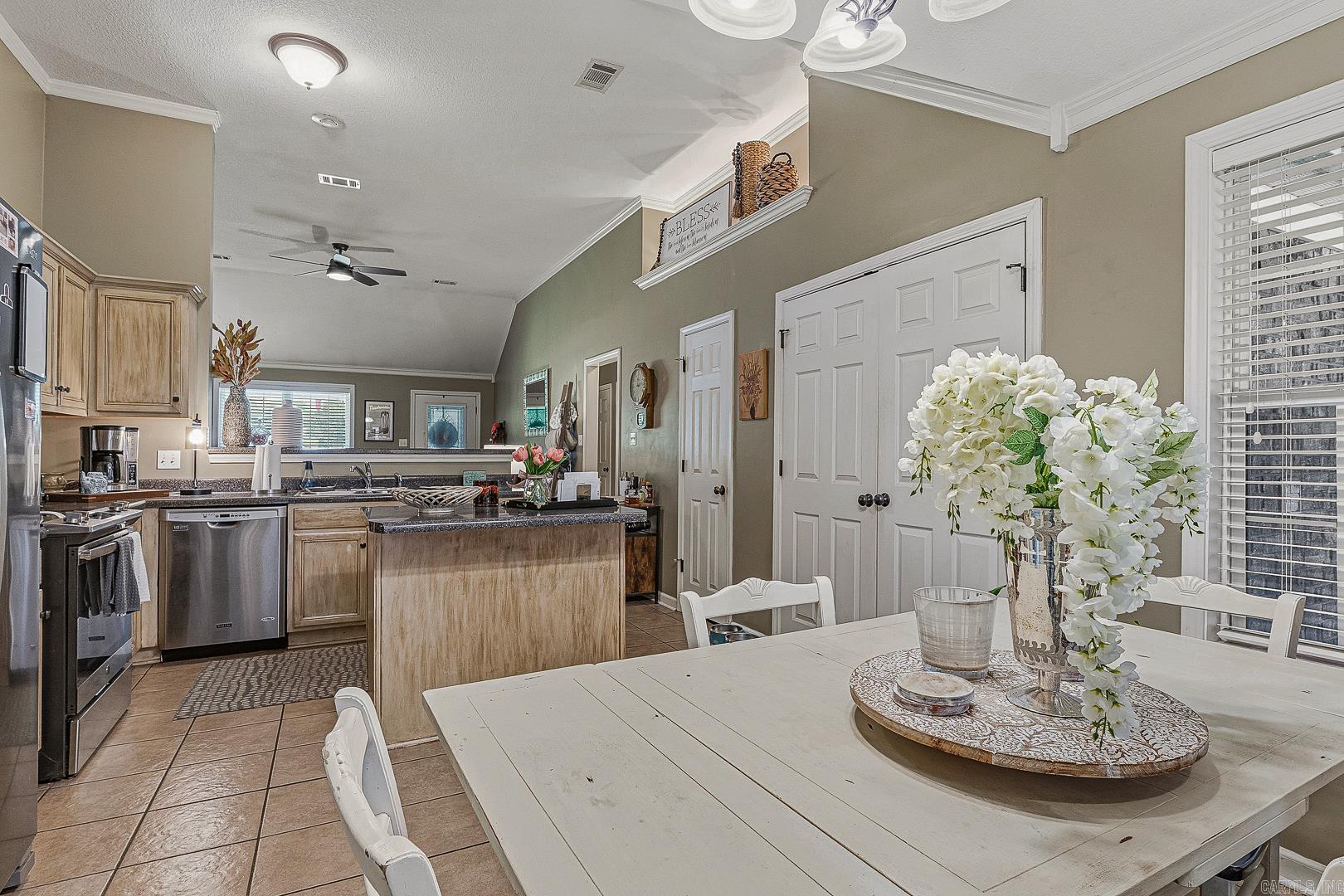 3717 Ridgeway  Jonesboro, AR