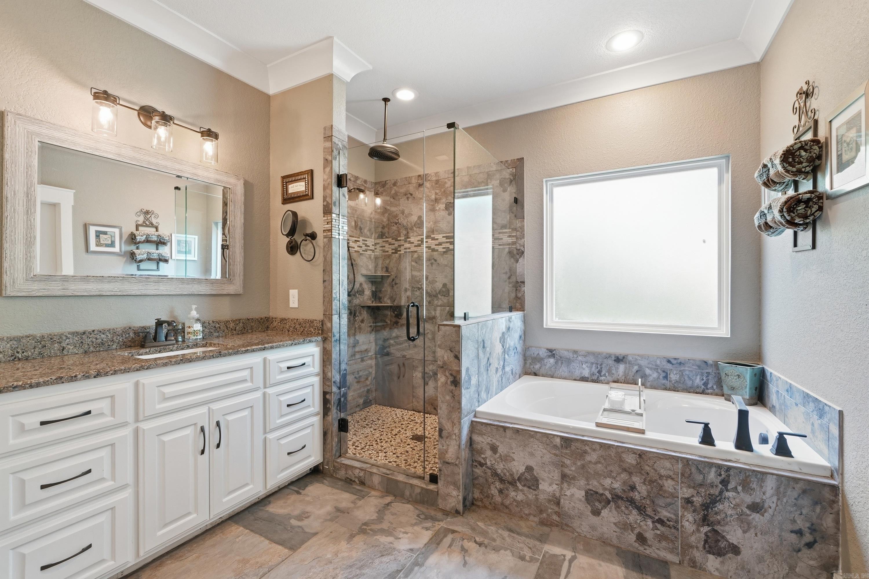 4 Evergreen  Greenbrier, AR