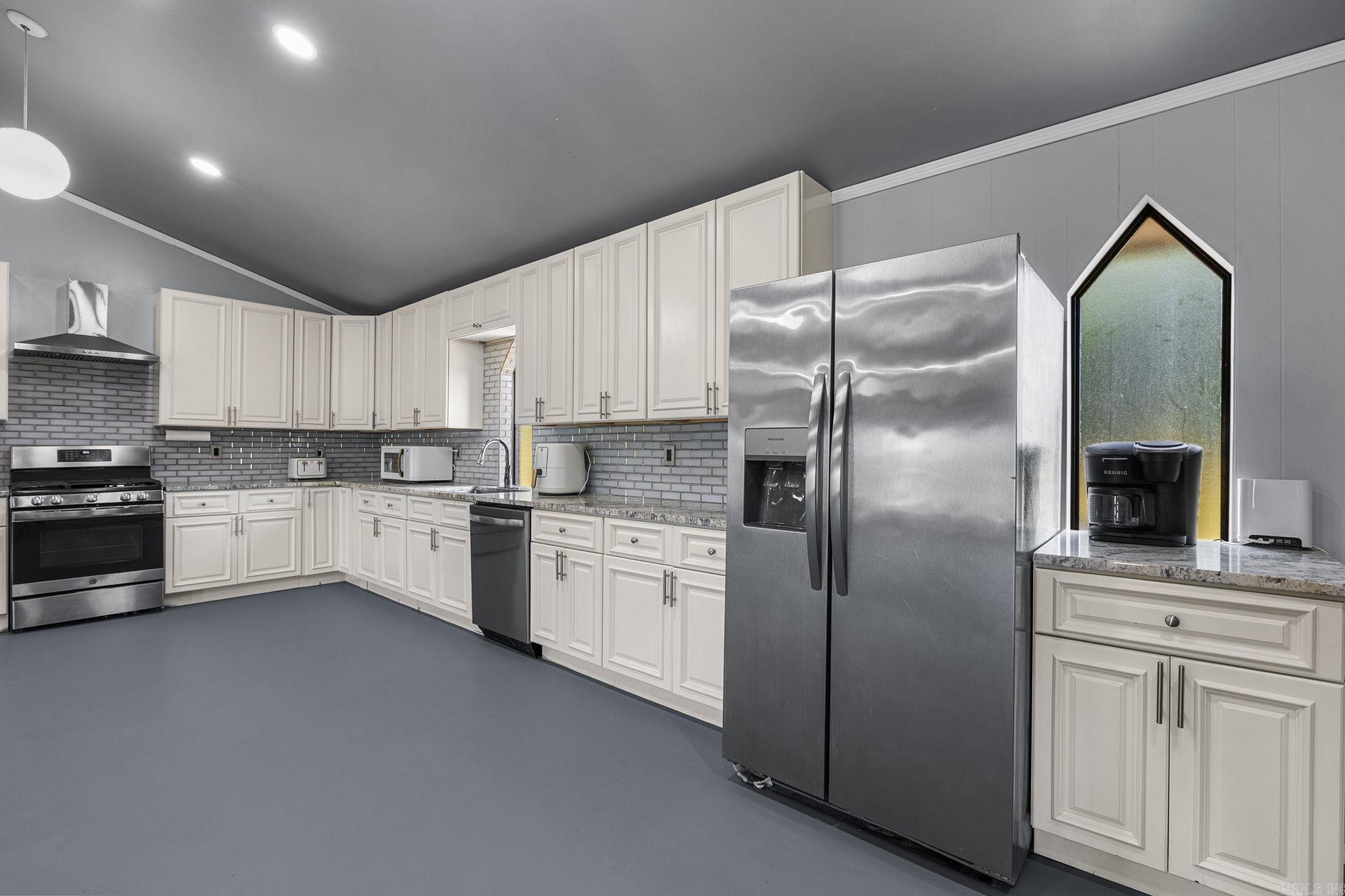 421 S Grant 81  Sheridan, AR