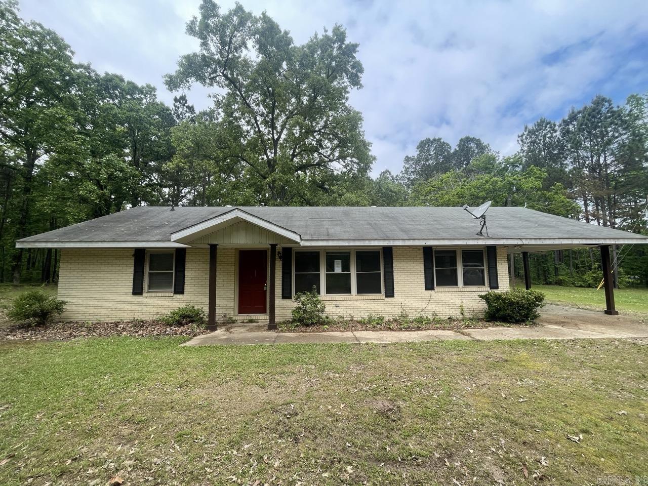 77 McNeely  Arkadelphia, AR