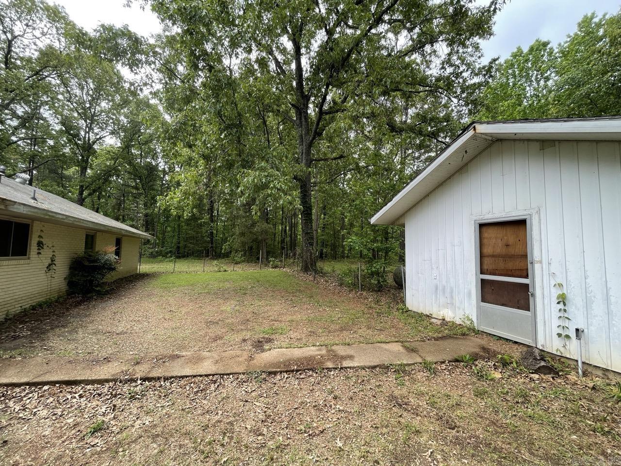 77 McNeely  Arkadelphia, AR