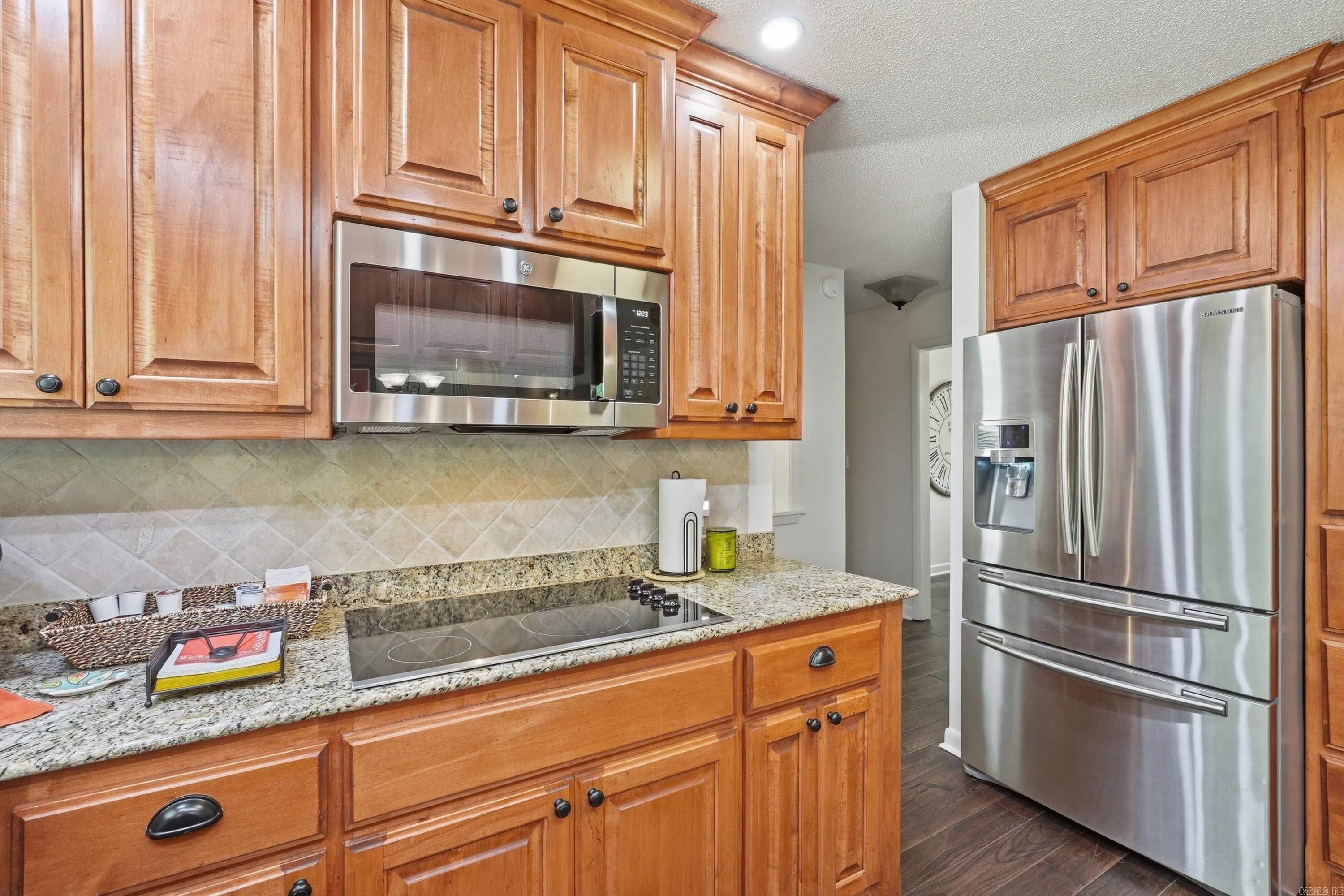 107 Hillside  Fairfield Bay, AR