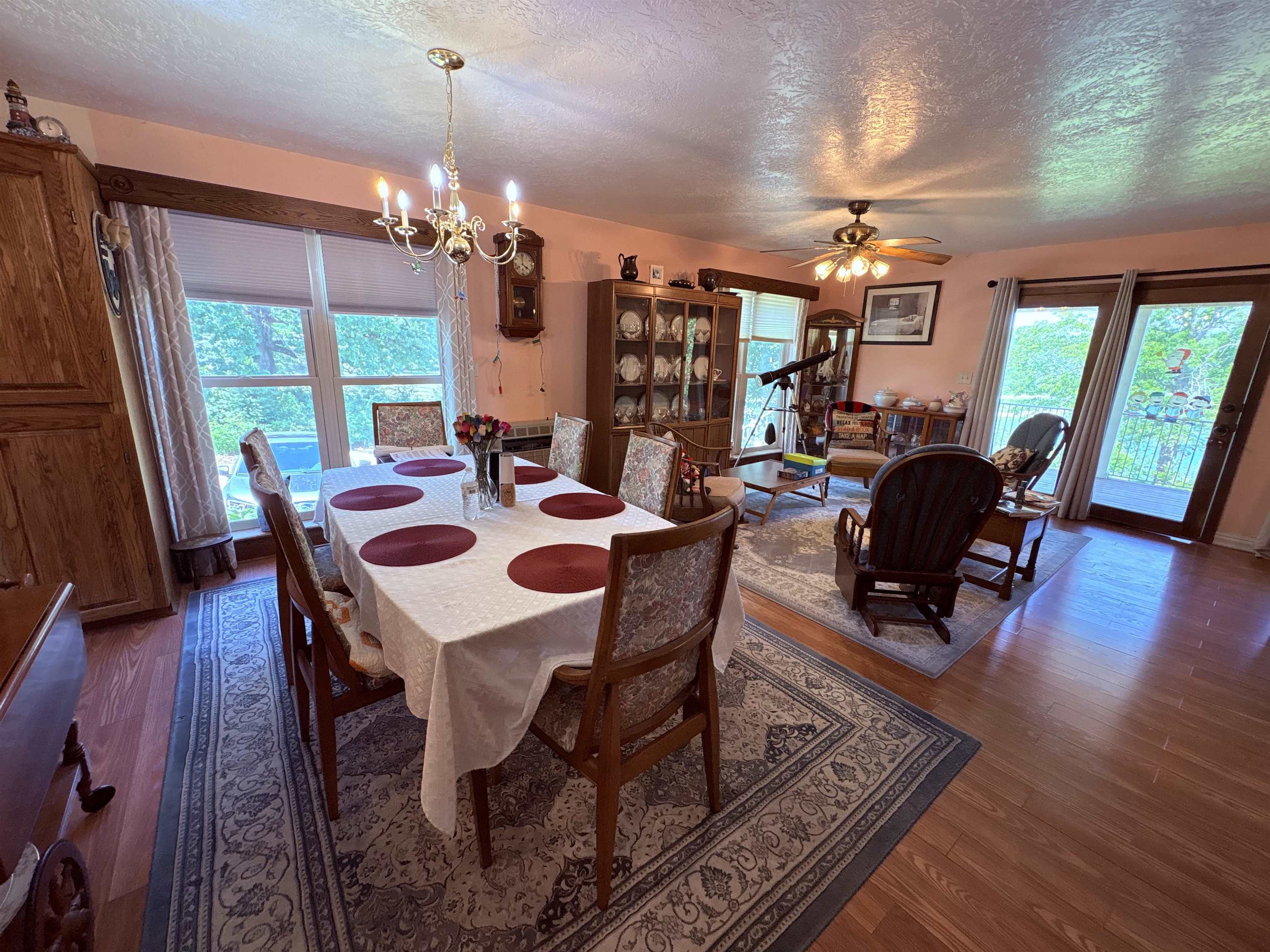 1350 Circle  Ash Flat, AR