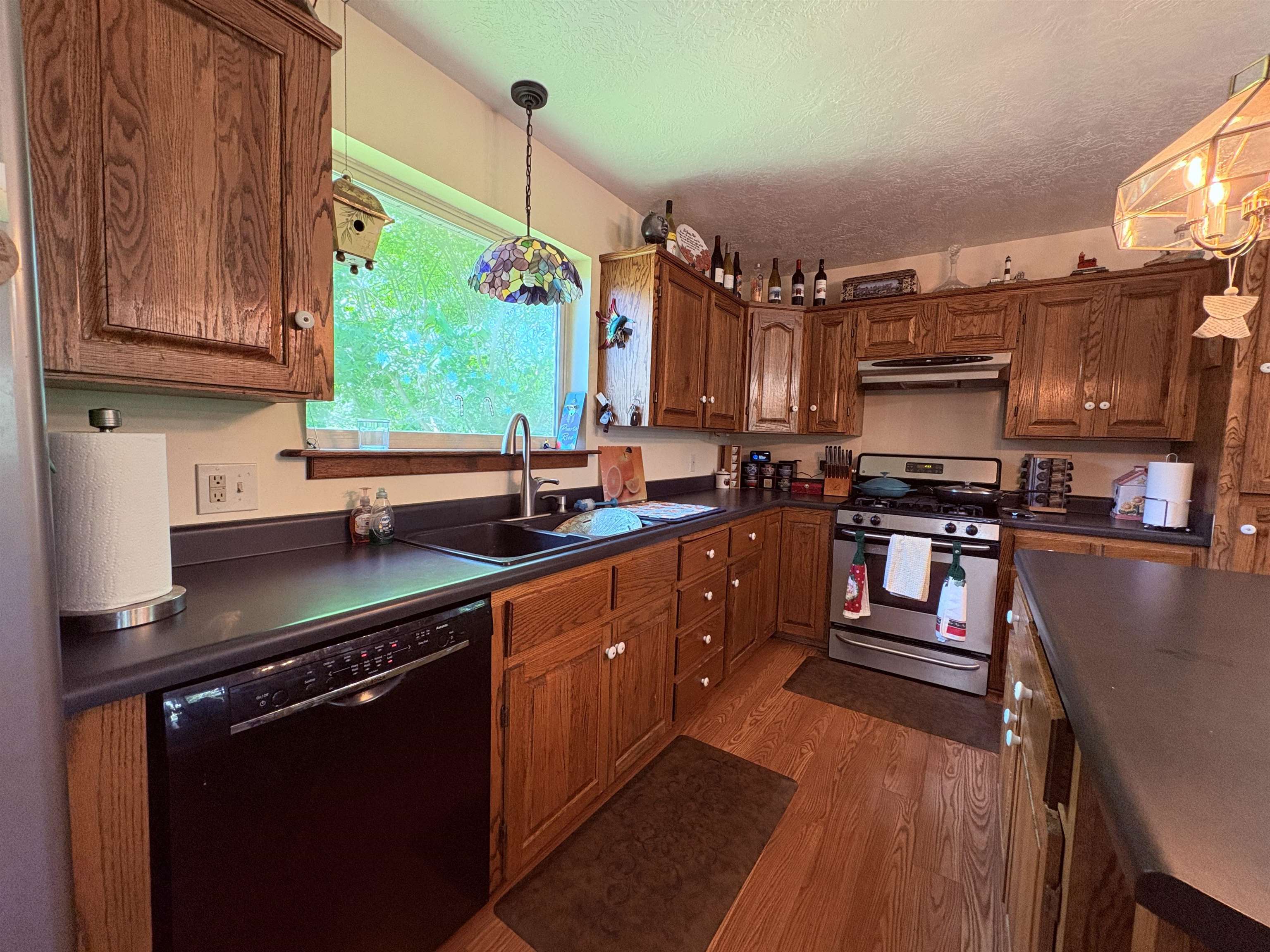 1350 Circle  Ash Flat, AR