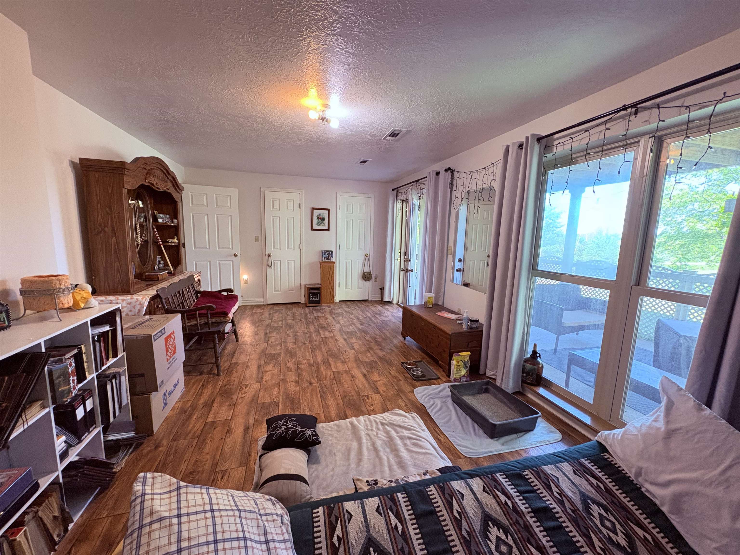 1350 Circle  Ash Flat, AR
