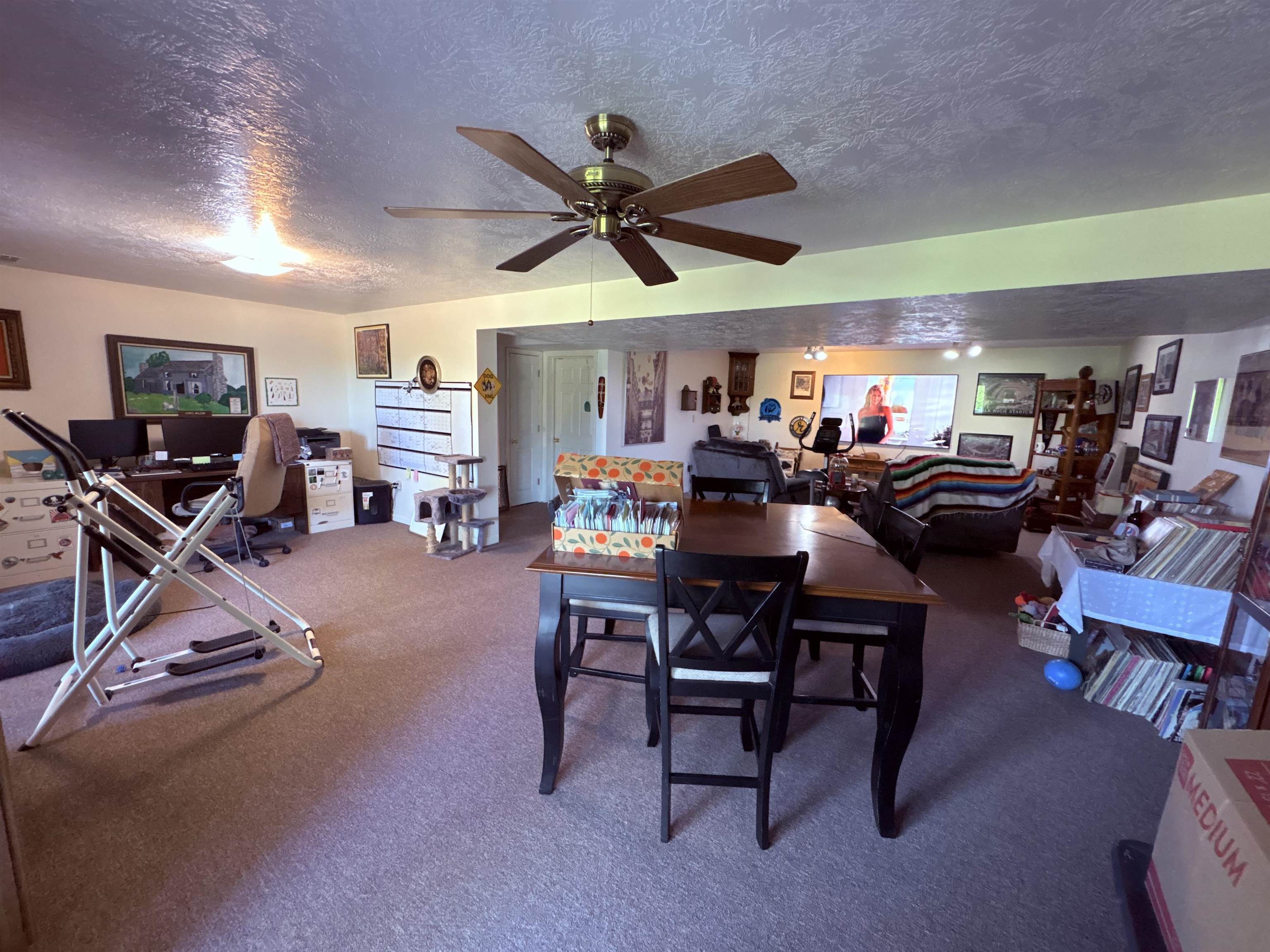 1350 Circle  Ash Flat, AR