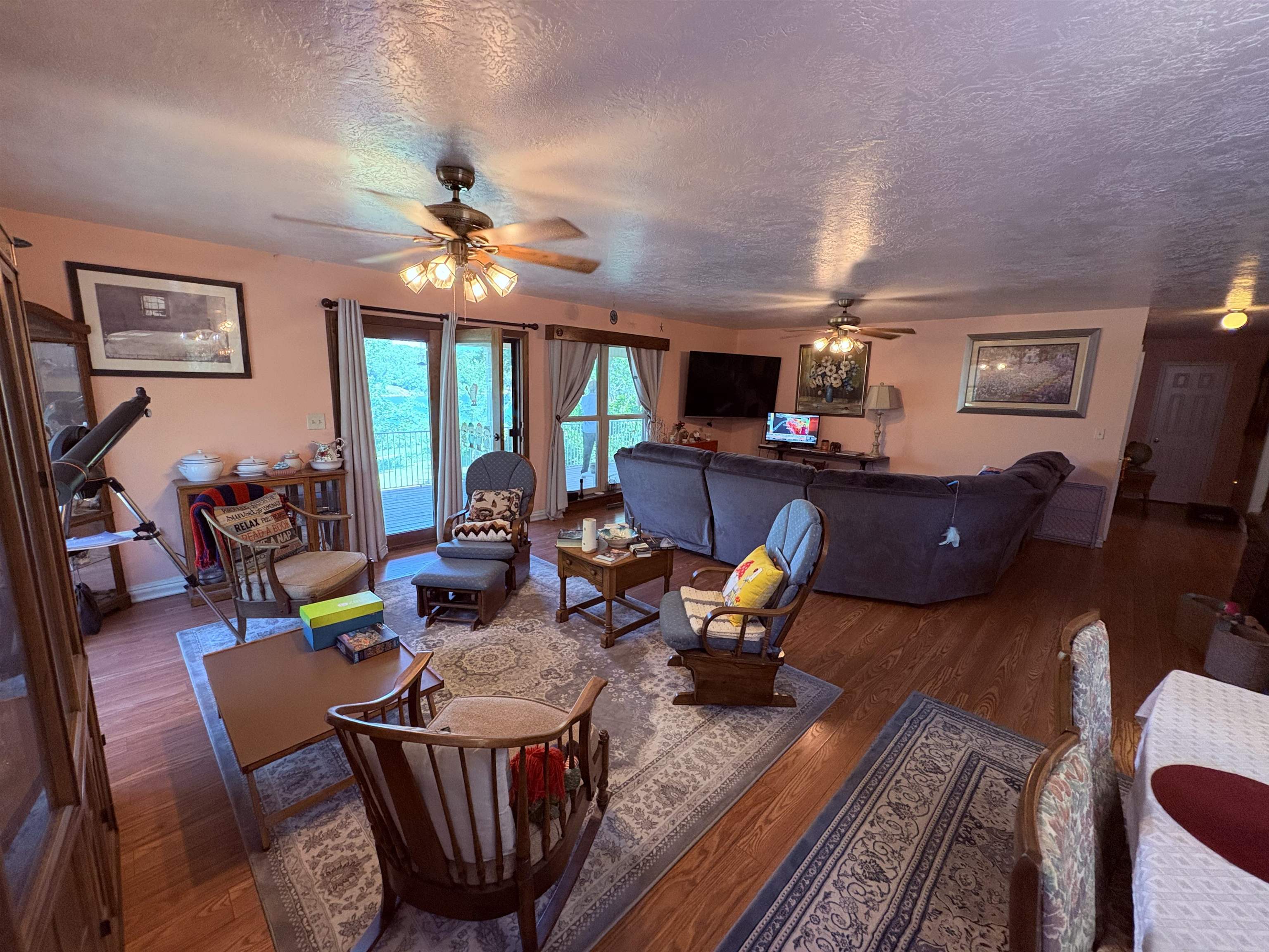 1350 Circle  Ash Flat, AR