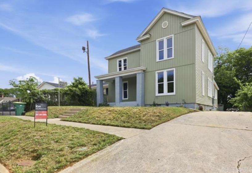 2217 SCOTT Little Rock, AR 72206