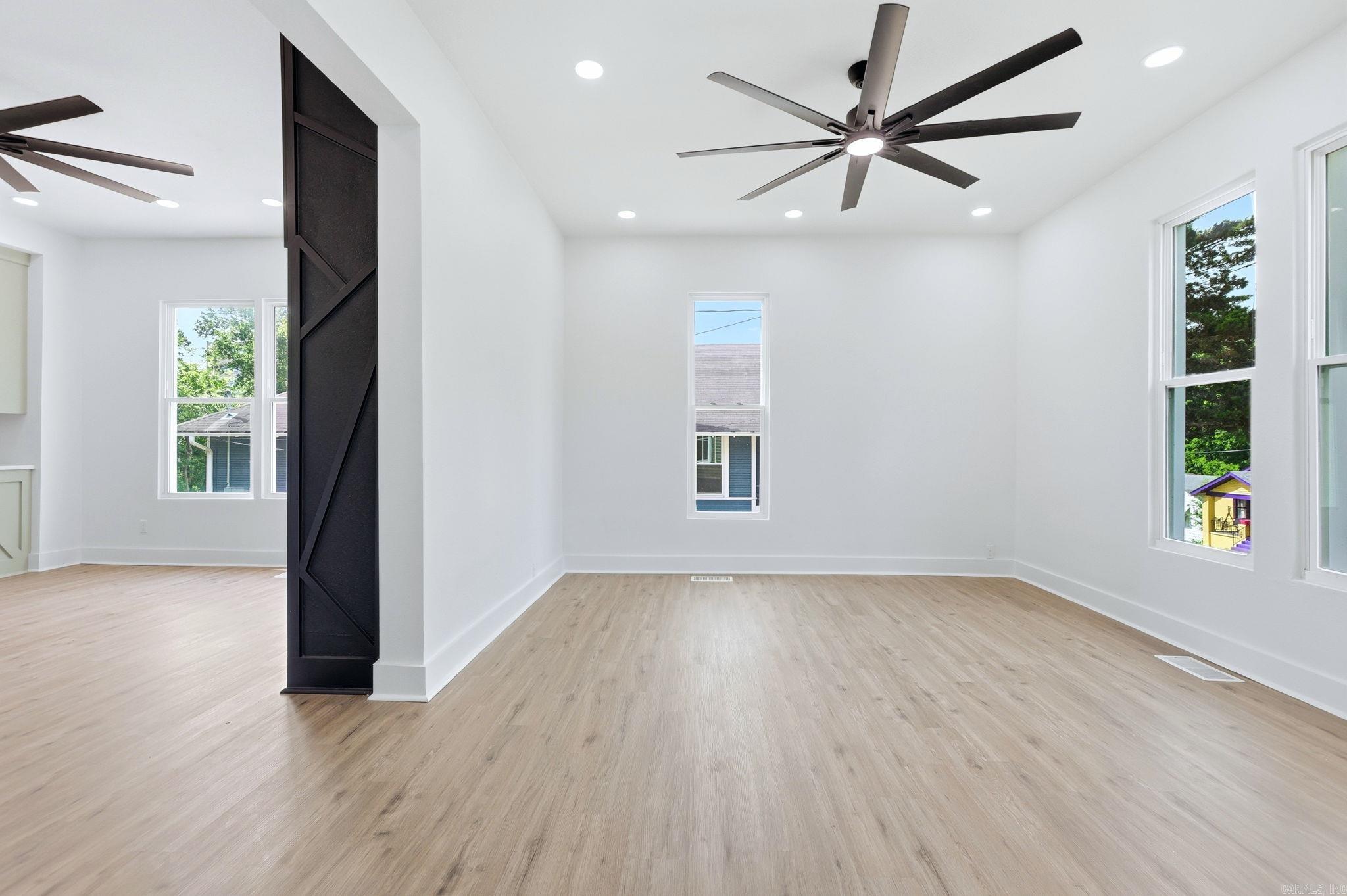 2217 SCOTT Little Rock, AR 72206