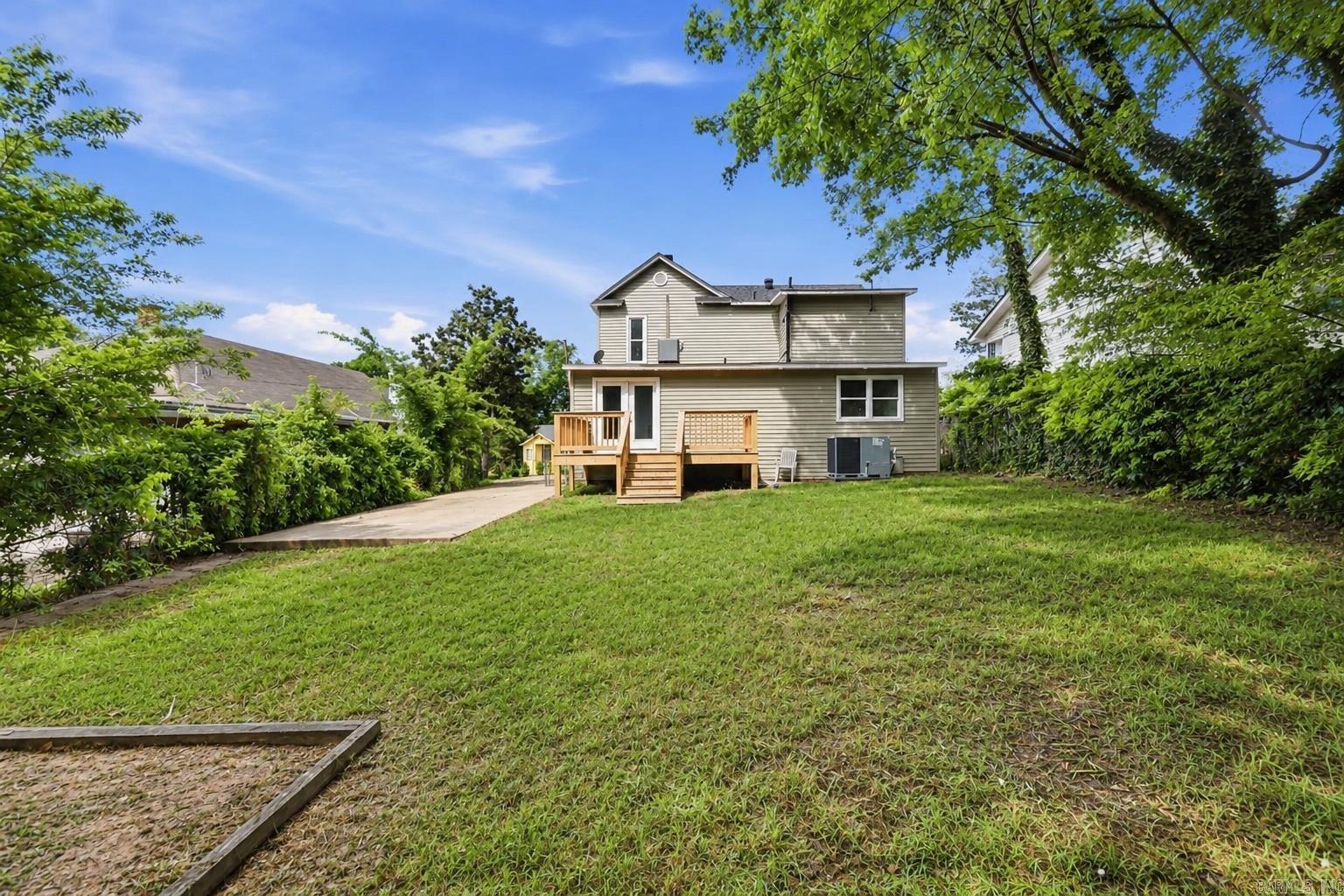 2217 SCOTT Little Rock, AR 72206