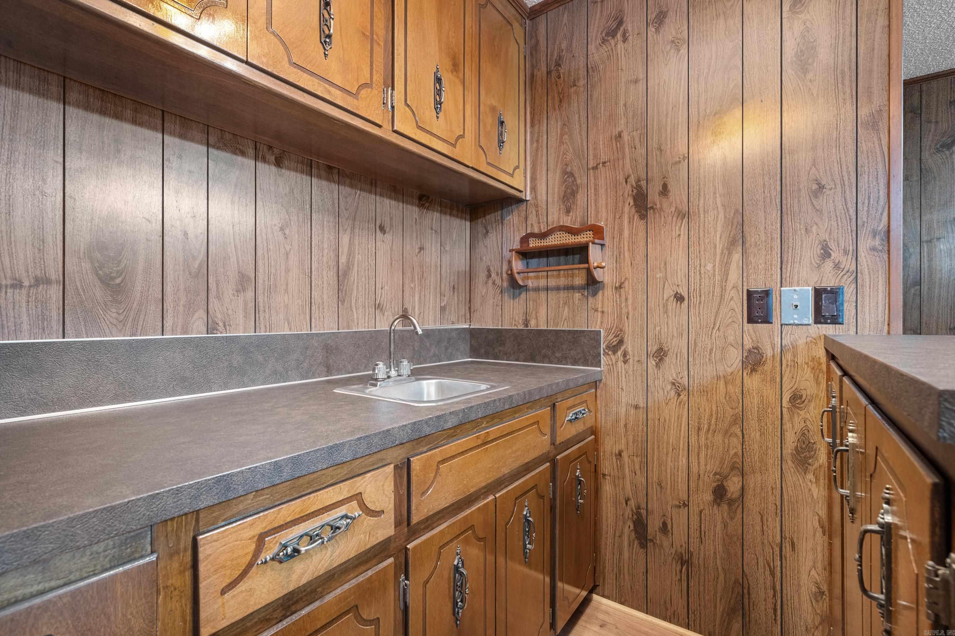 1068 Springhouse  Malvern, AR