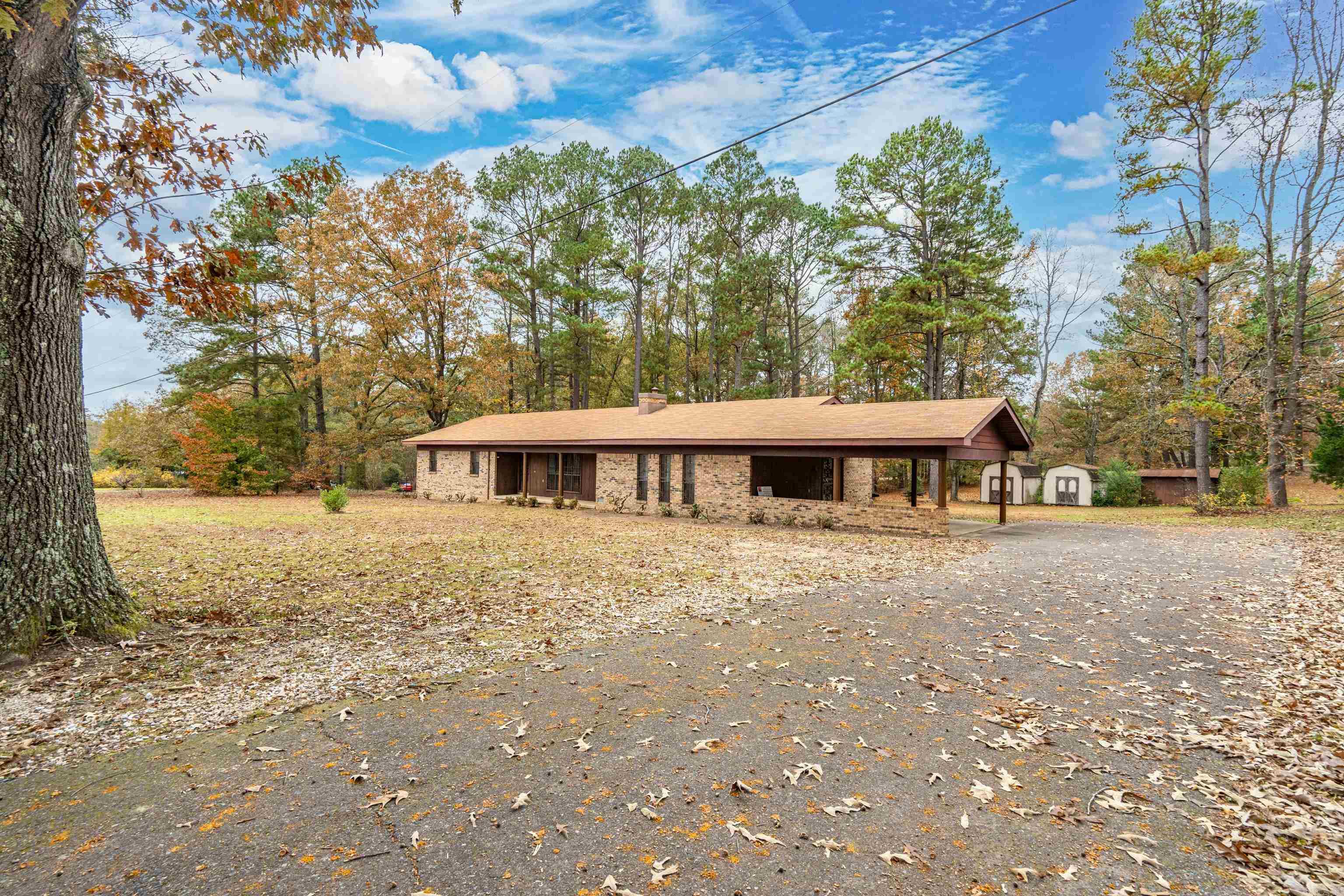 1068 Springhouse  Malvern, AR