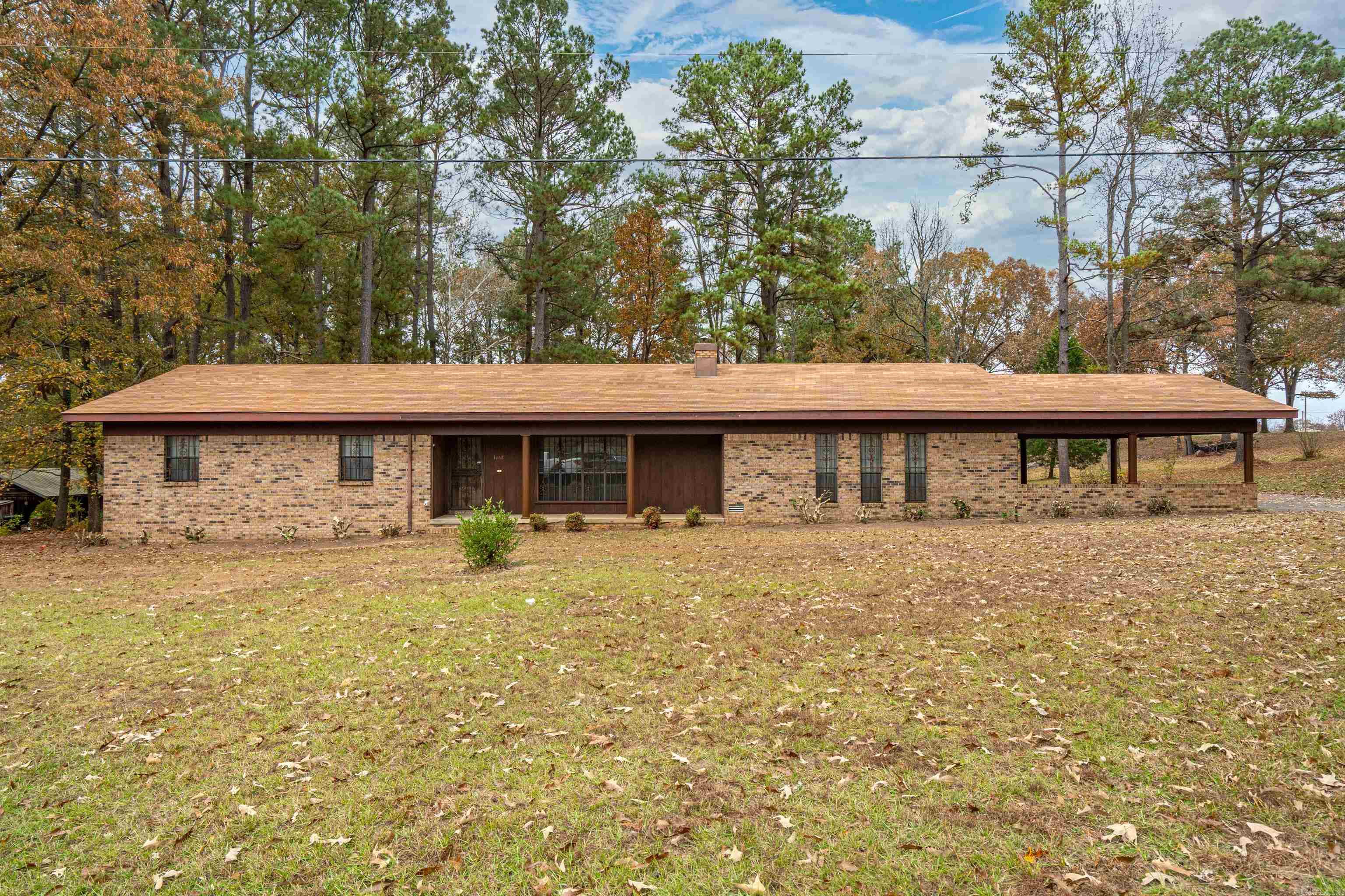 1068 Springhouse  Malvern, AR