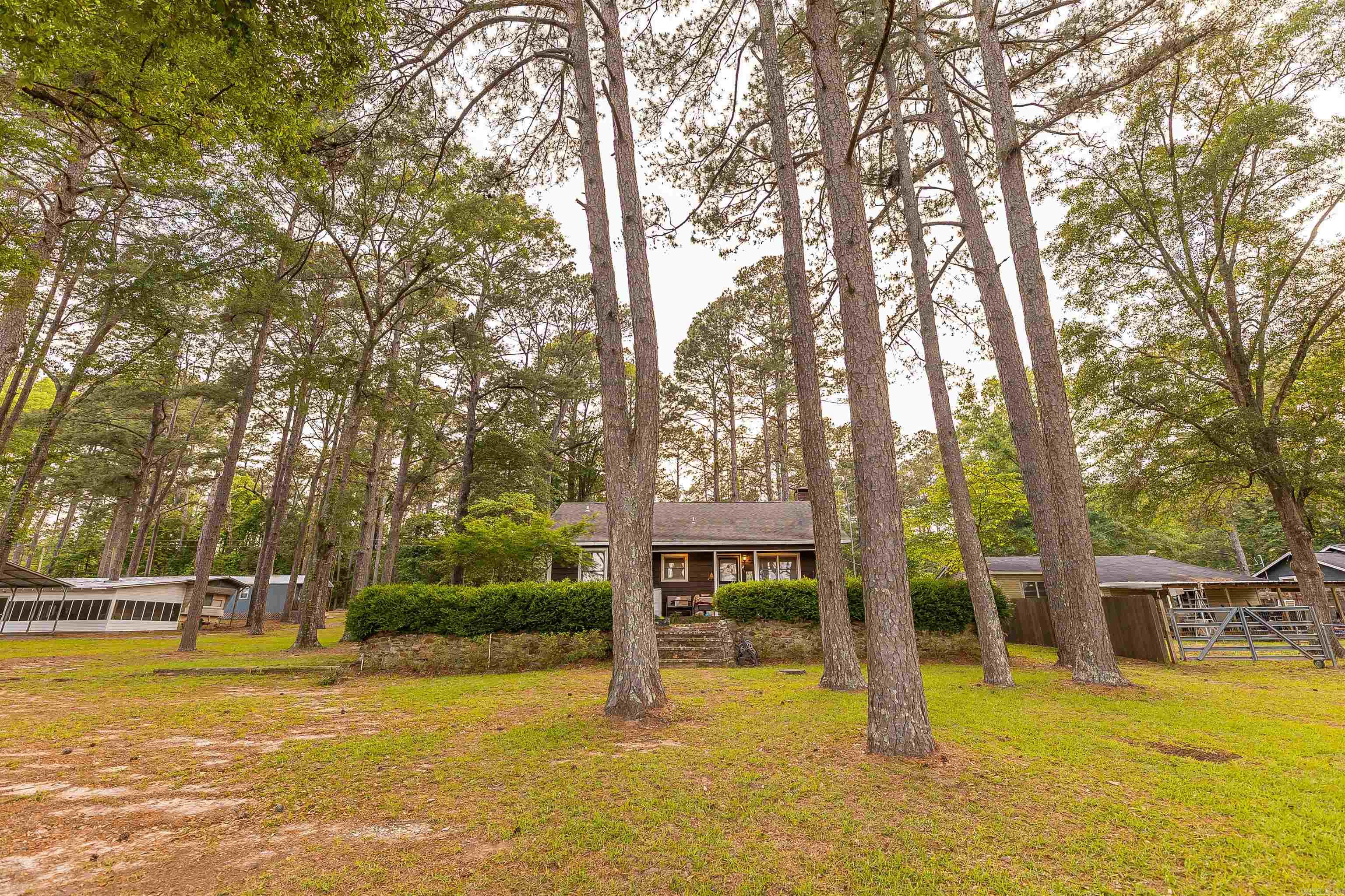 319 Ouachita Road 312  Chidester, AR