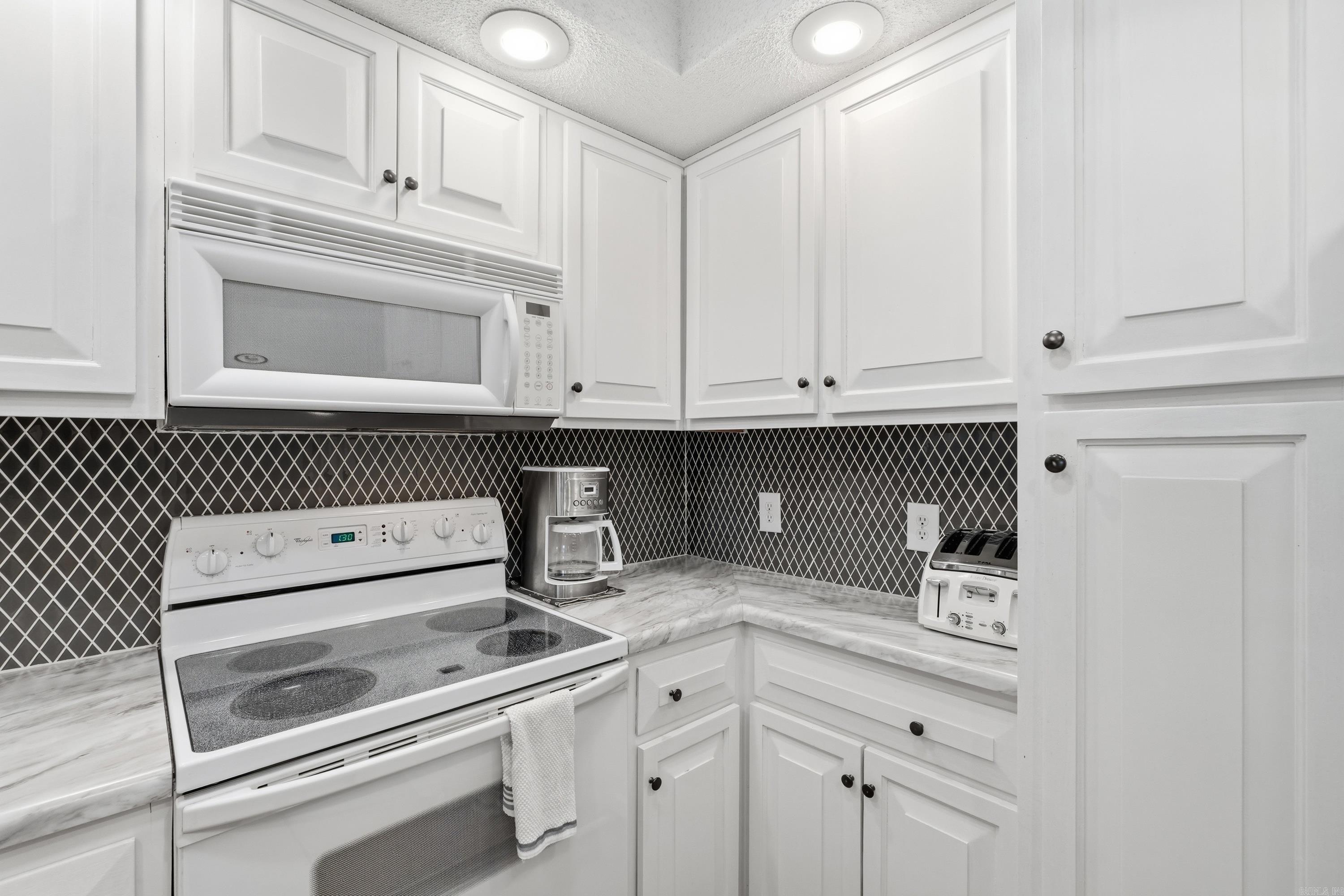 135 Hillview Dr #19  Fairfield Bay, AR