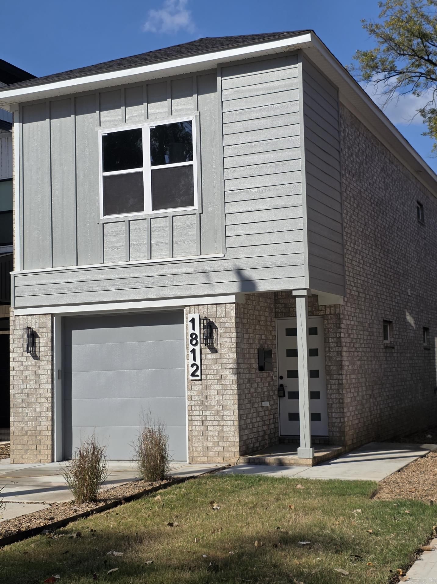 1812 E 4th  Little Rock, AR
