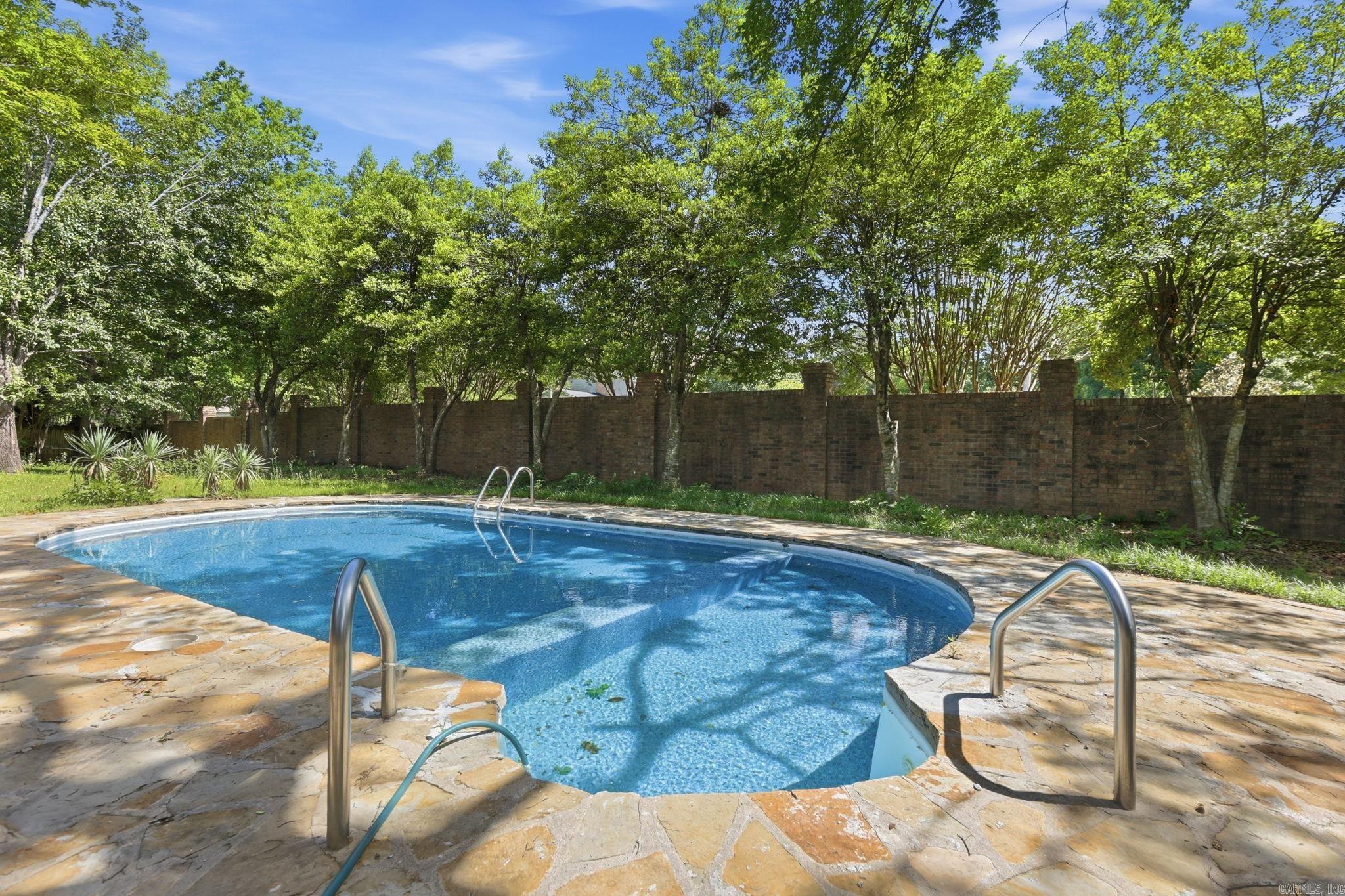 63 Valley Estates  Little Rock, AR