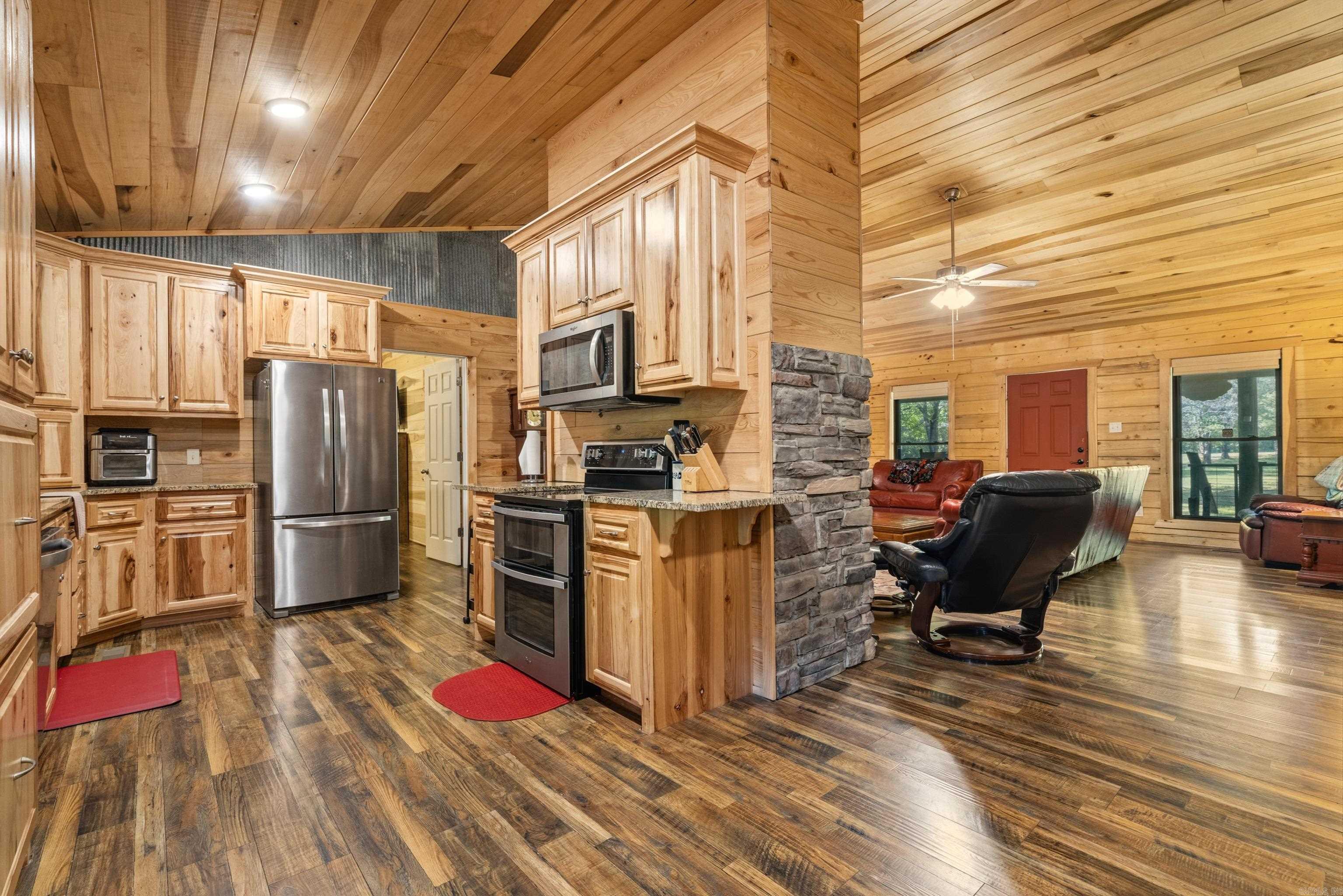 2663 Fendley Rd  Amity, AR