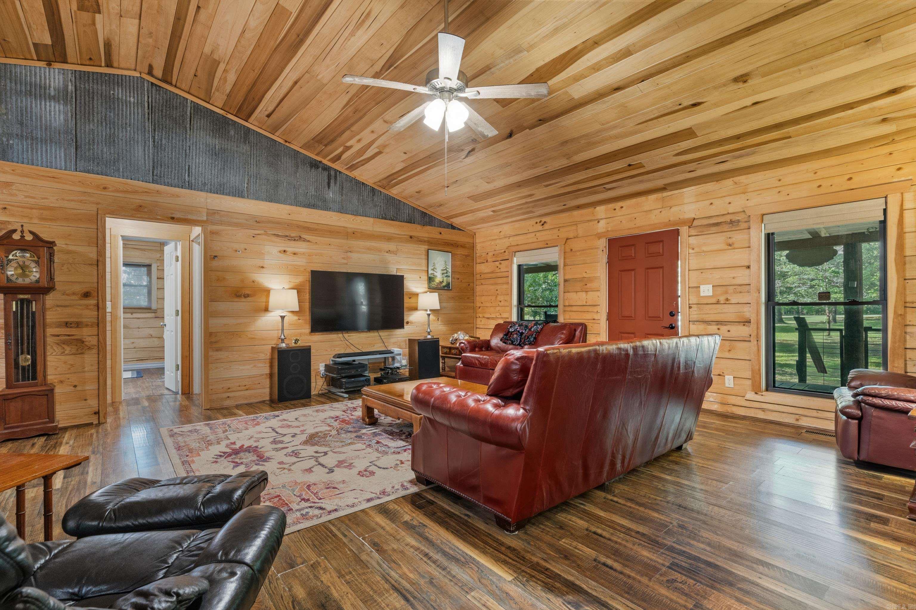 2663 Fendley Rd  Amity, AR