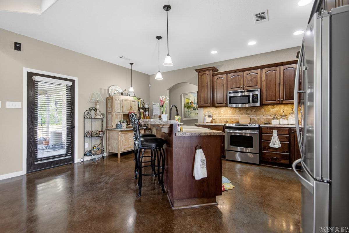 115 Pebble Loop  Sheridan, AR