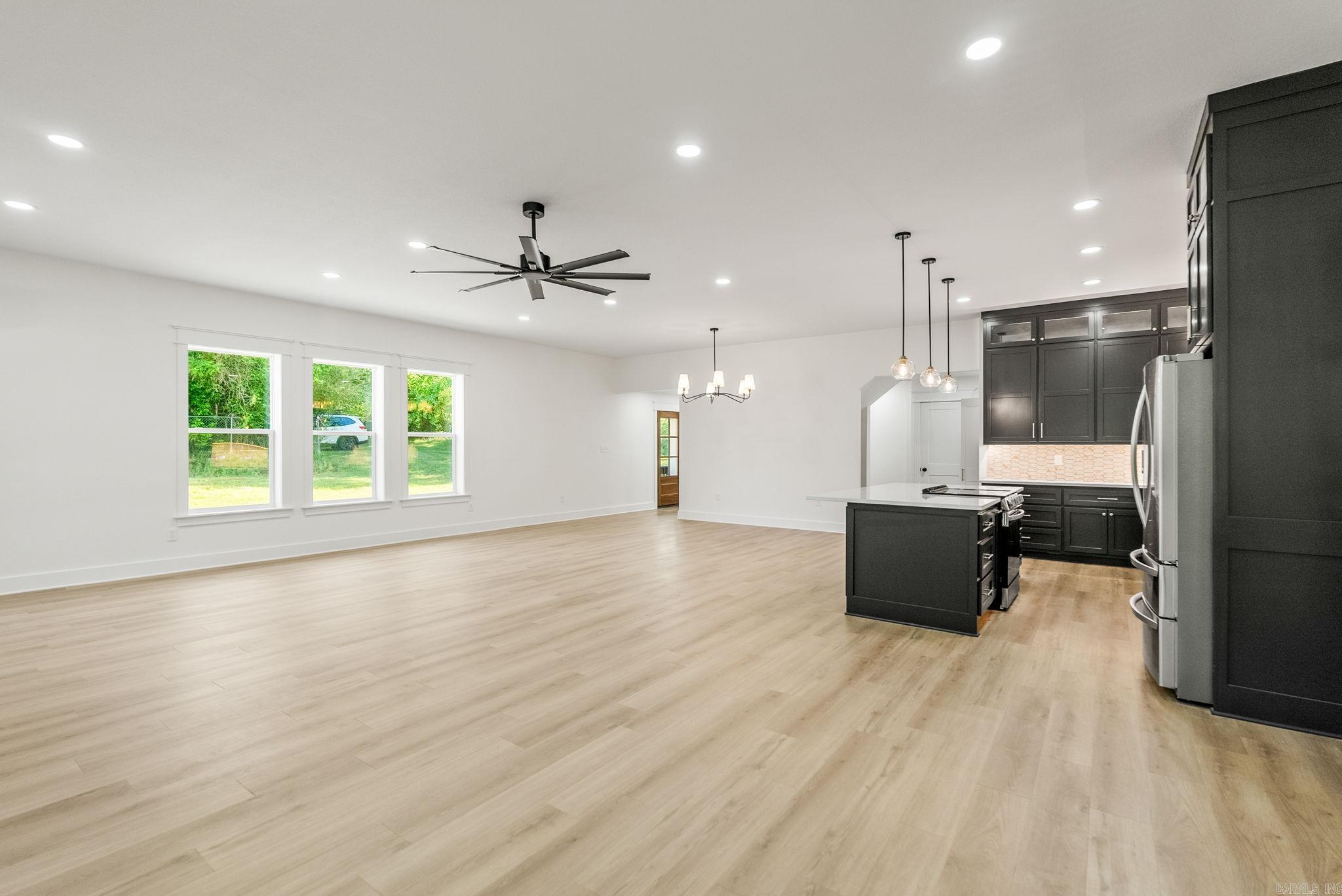 210 Kemp  Clinton, AR