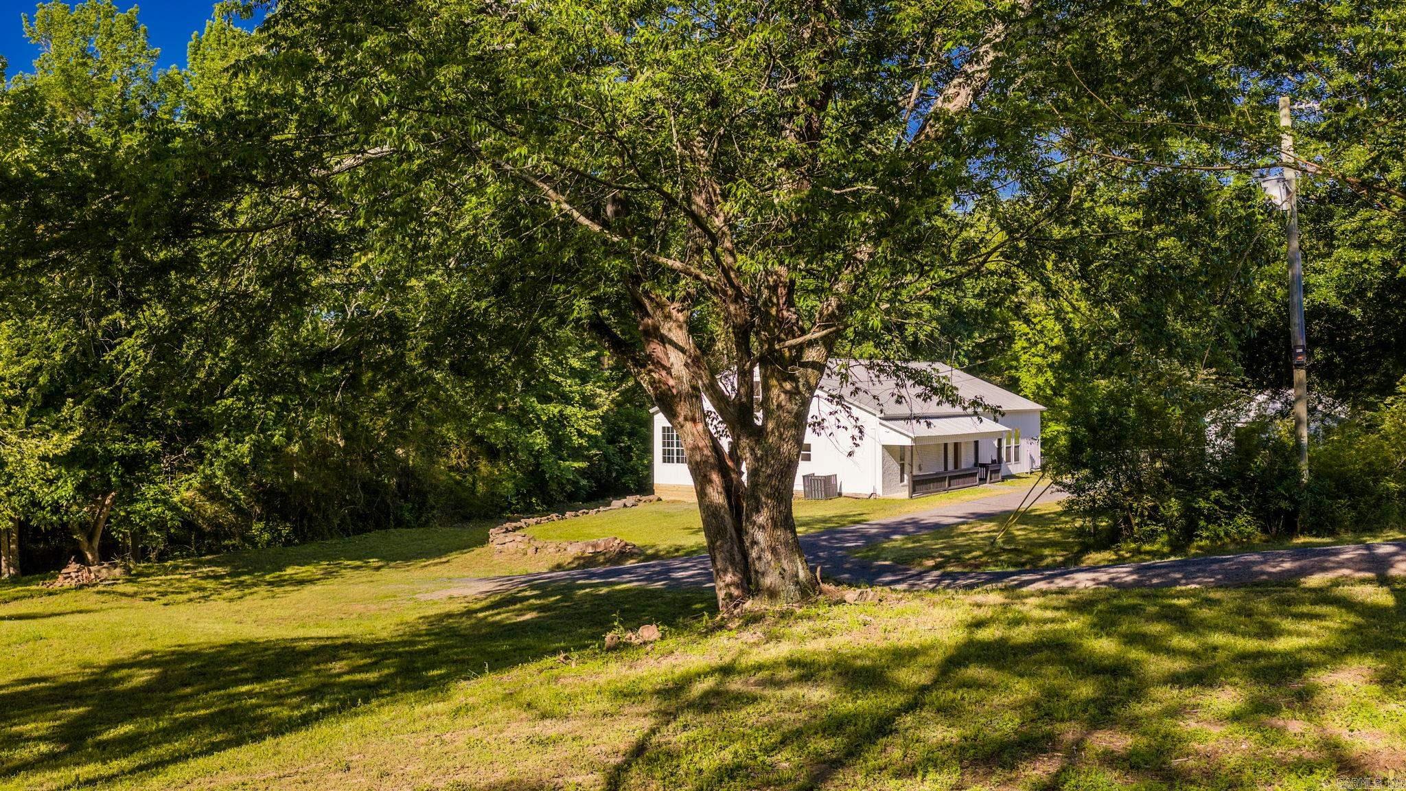210 Kemp  Clinton, AR