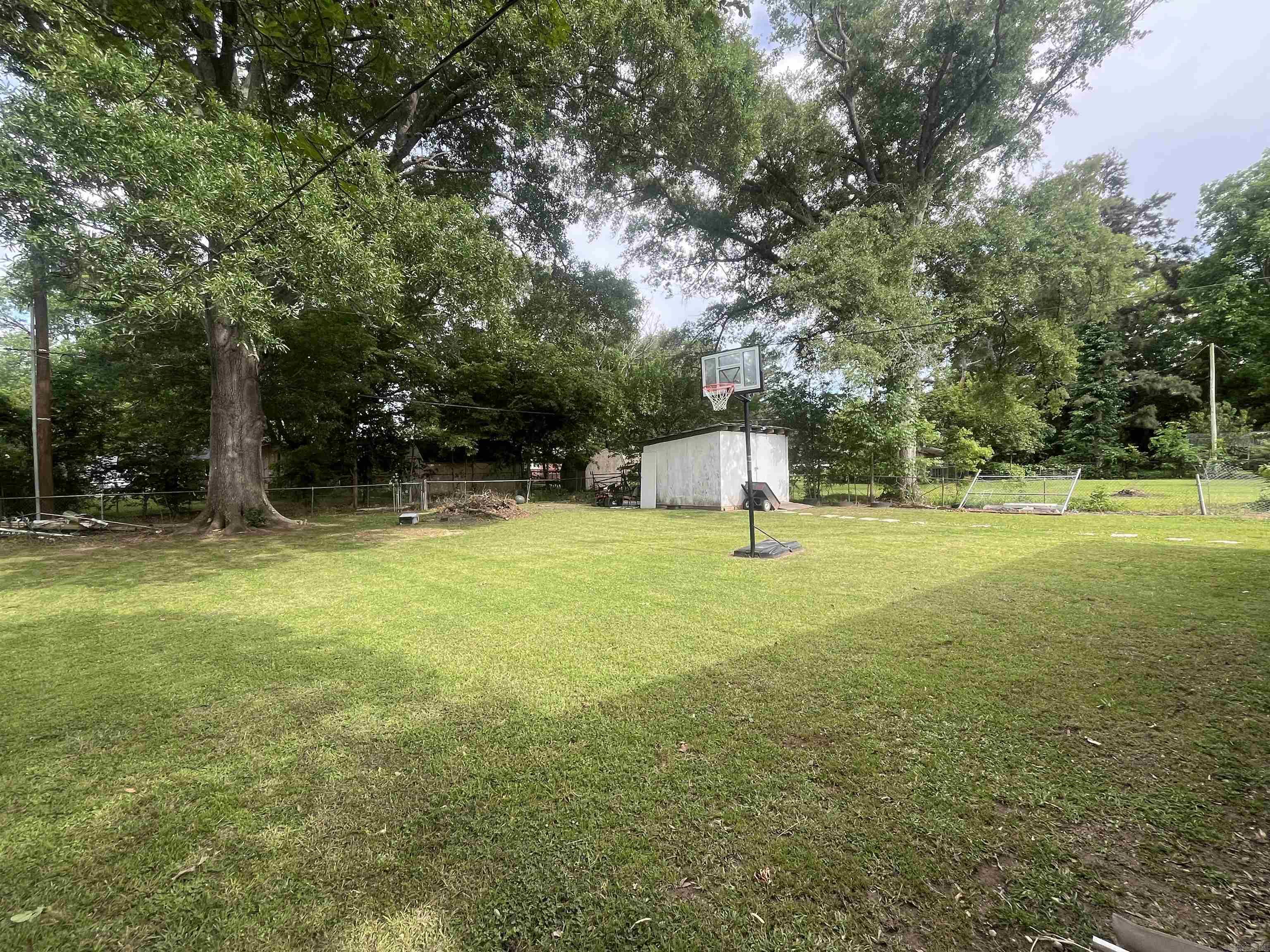 105 S Peterson St  Dumas, AR