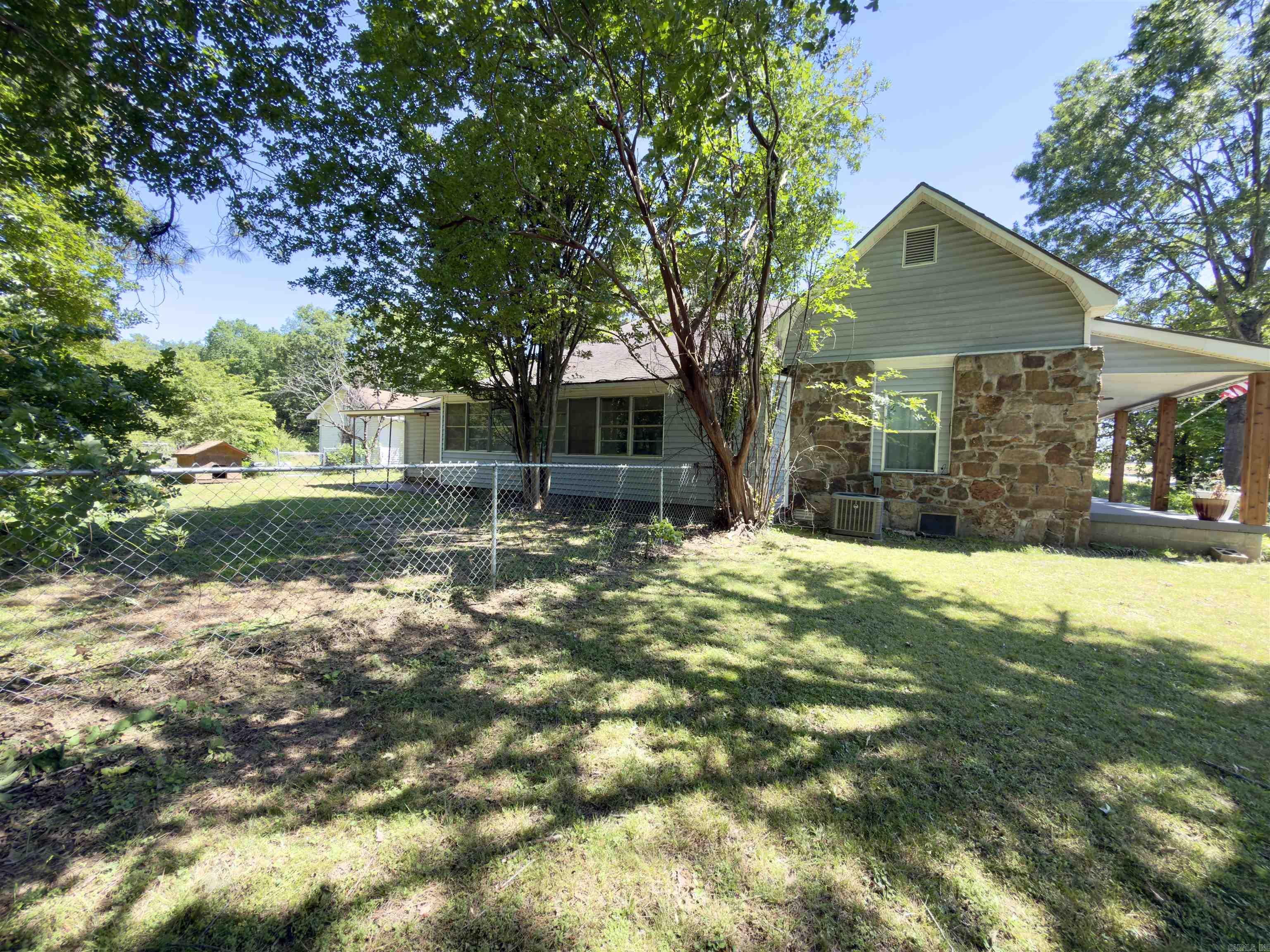 606 N Roseville St  Altus, AR