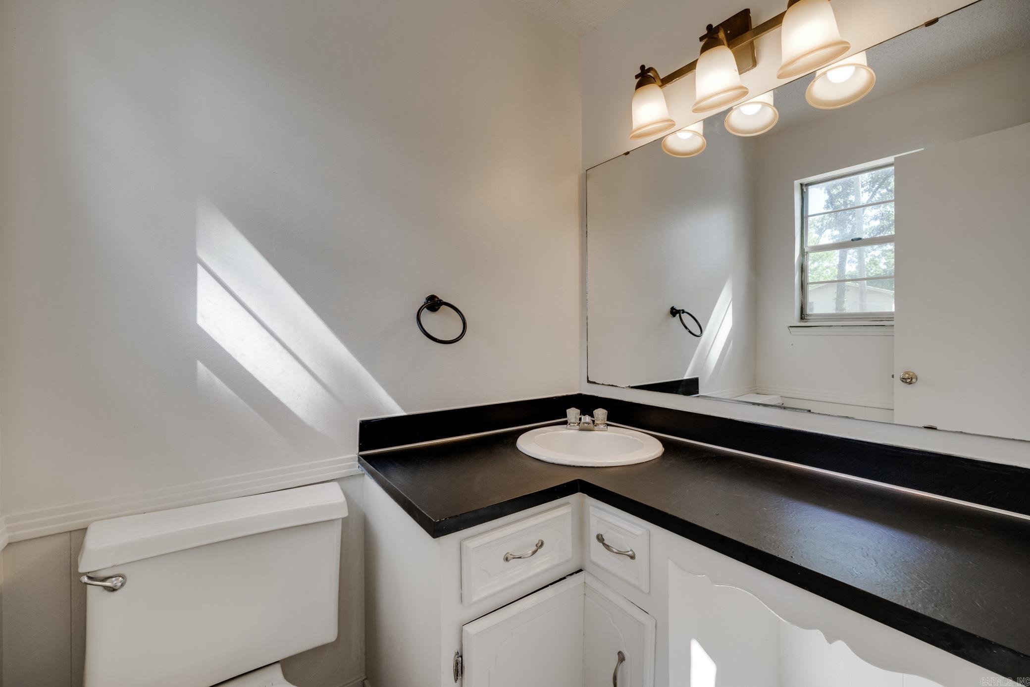 10 Garnet Ct  Little Rock, AR