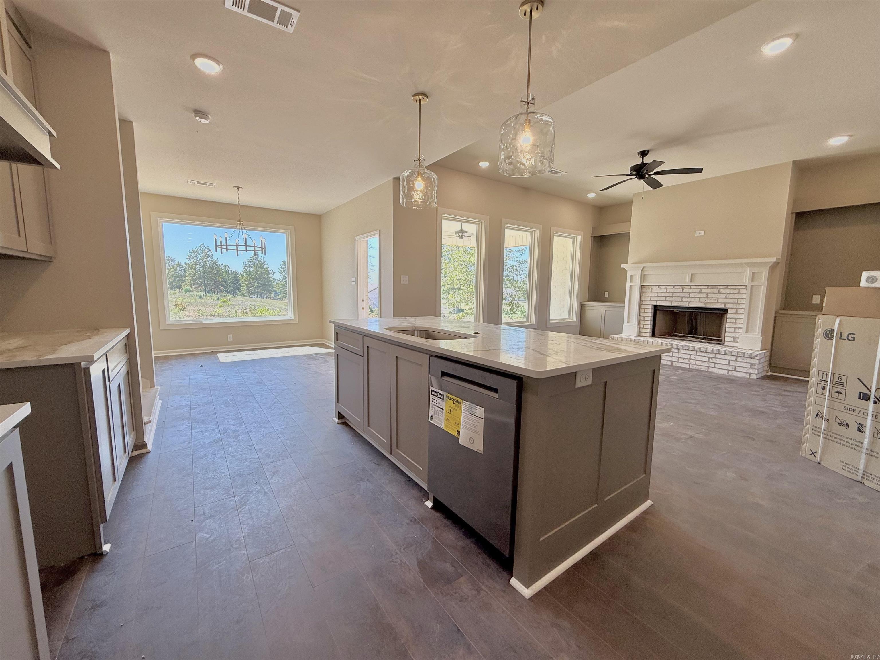 4015 Creek Top  Bauxite, AR
