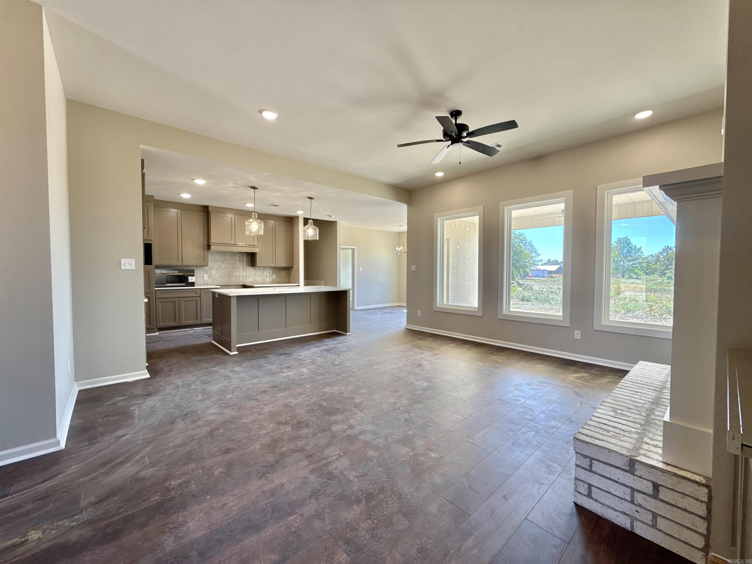 4015 Creek Top  Bauxite, AR