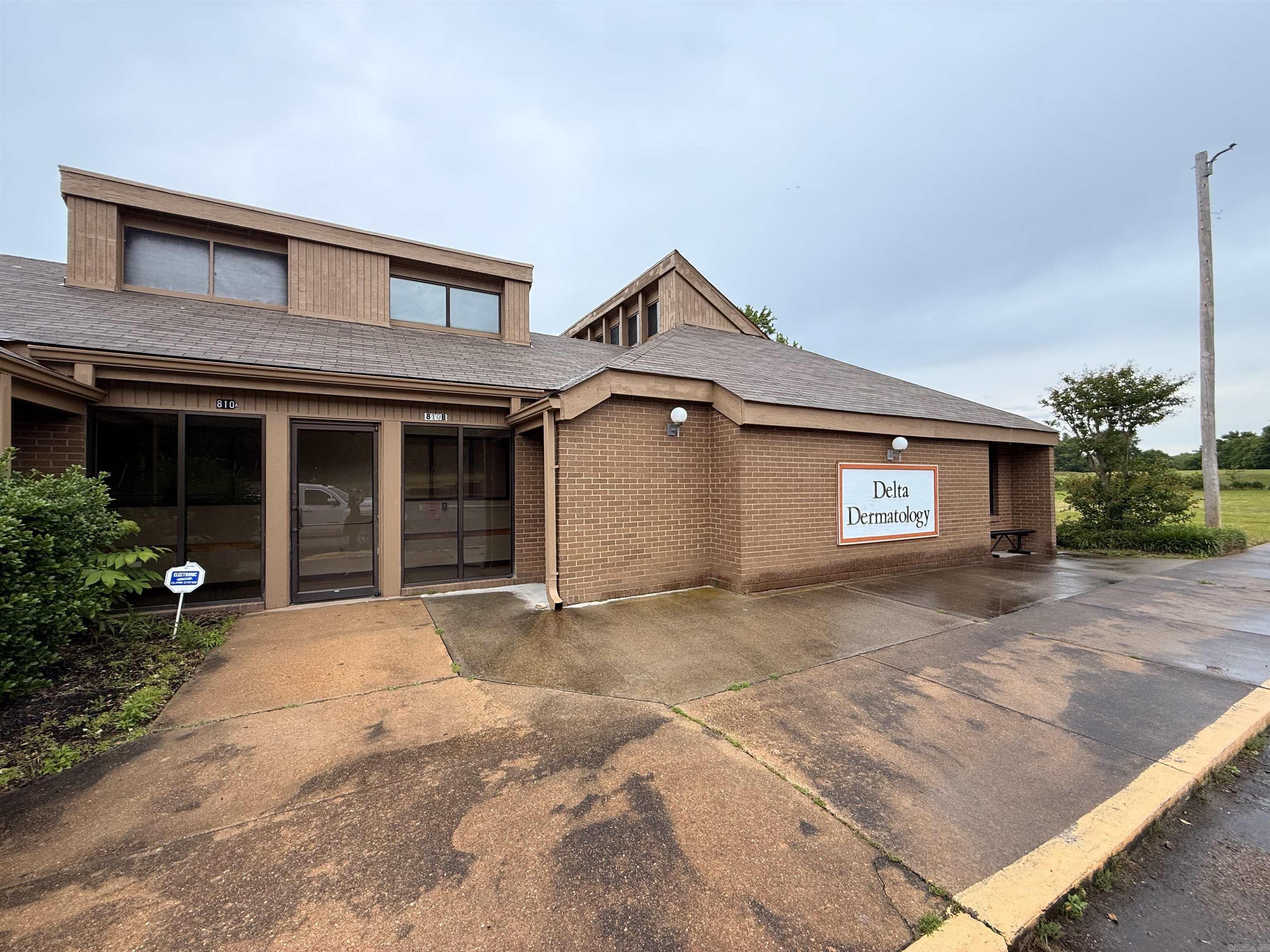 810 Newman Dr Suite B  Helena, AR