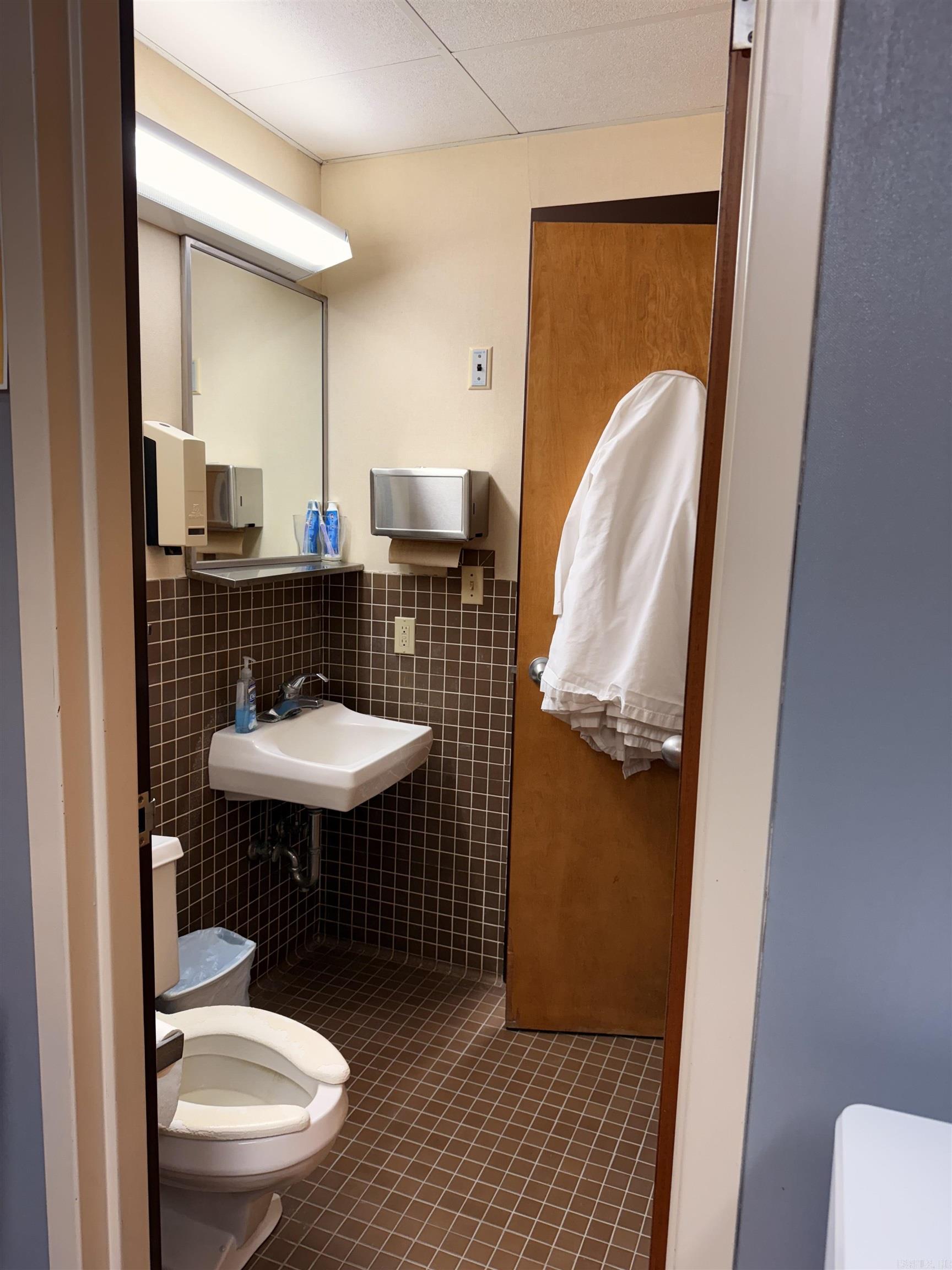 810 Newman Dr Suite B  Helena, AR