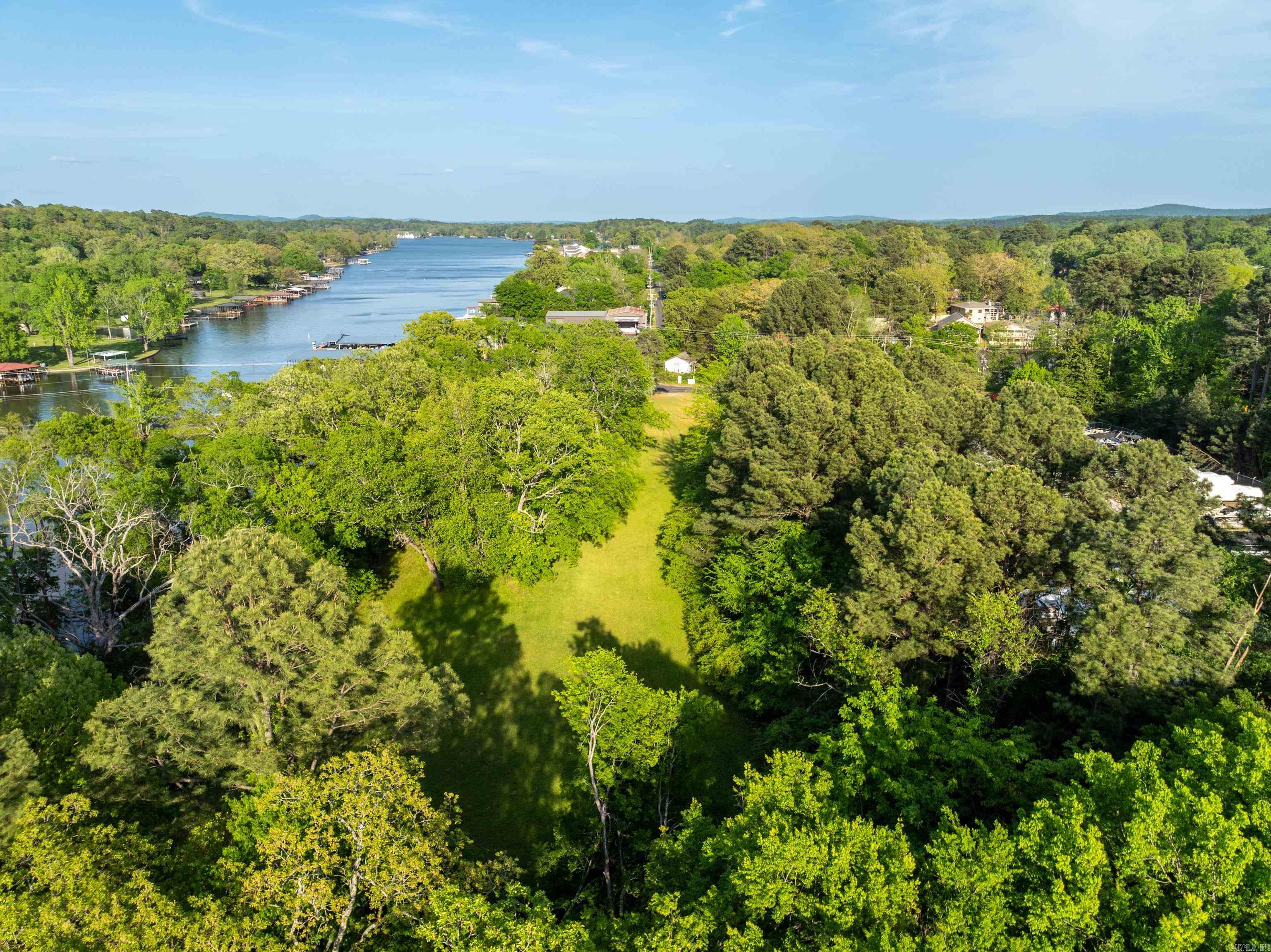 280 Lakeland  Hot Springs, AR