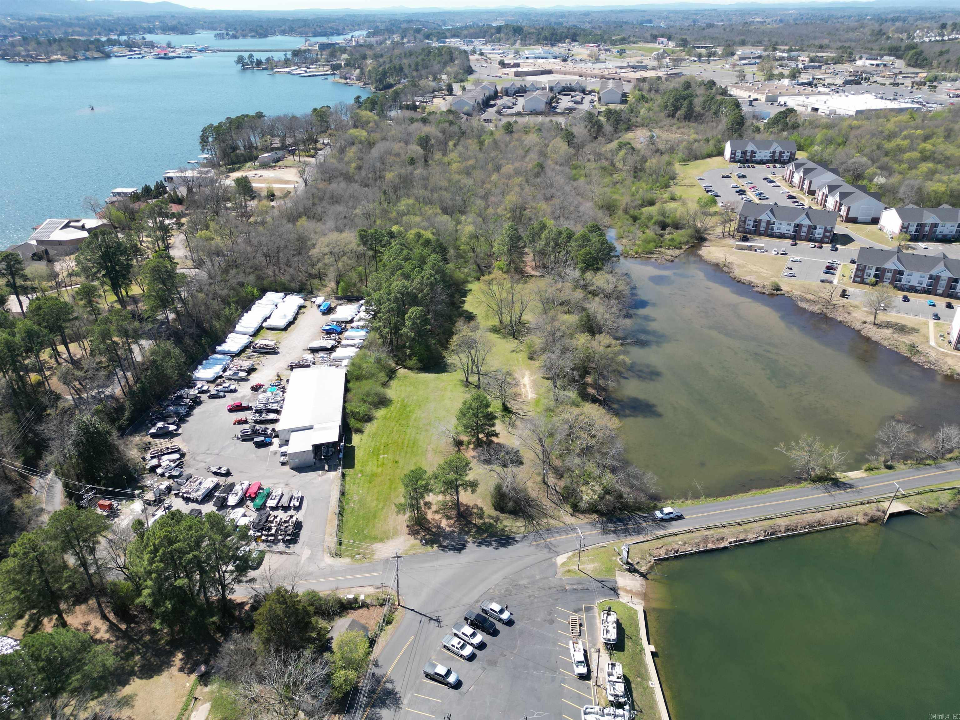 280 Lakeland  Hot Springs, AR