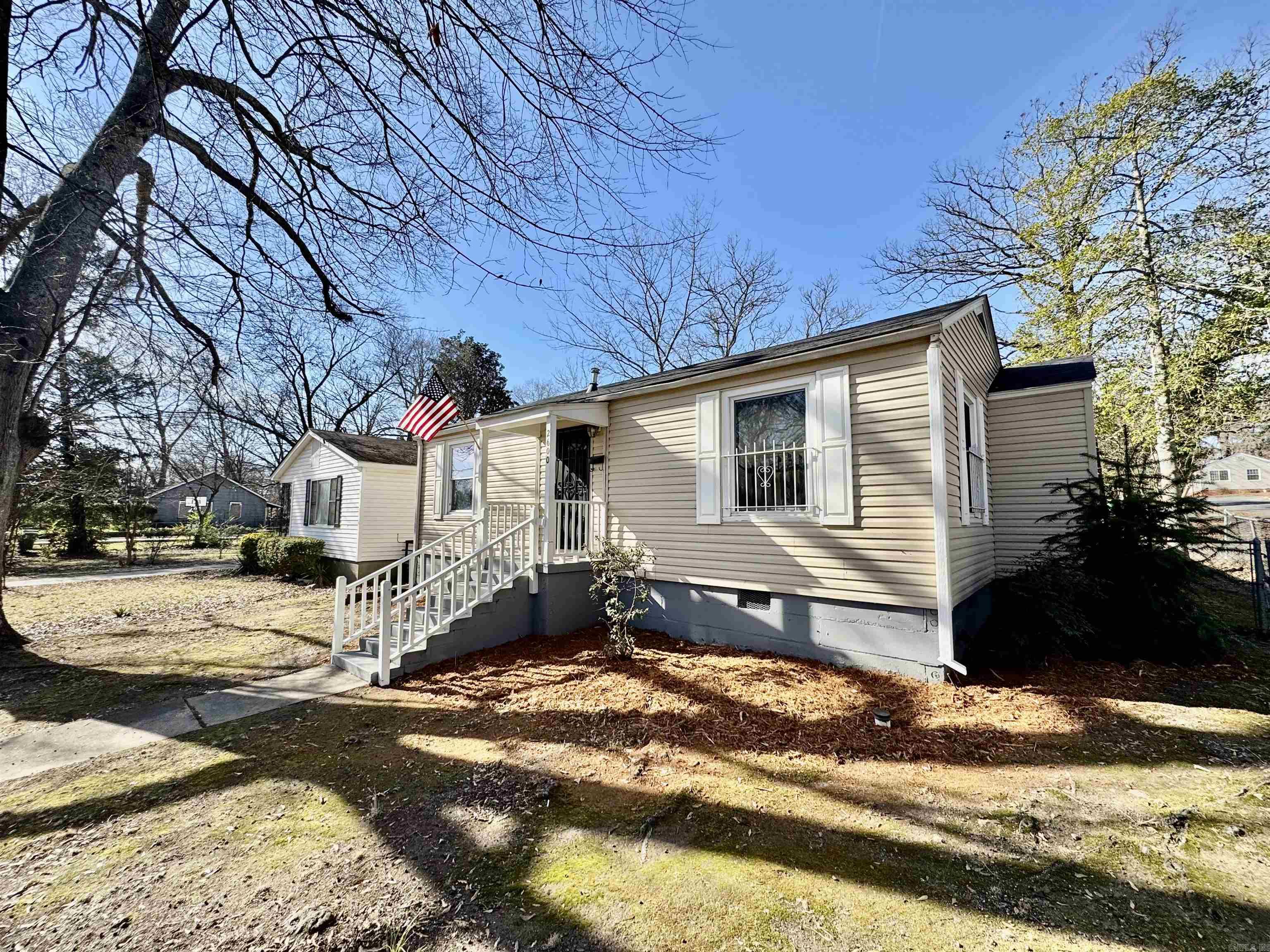 2600 S Van Buren  Little Rock, AR
