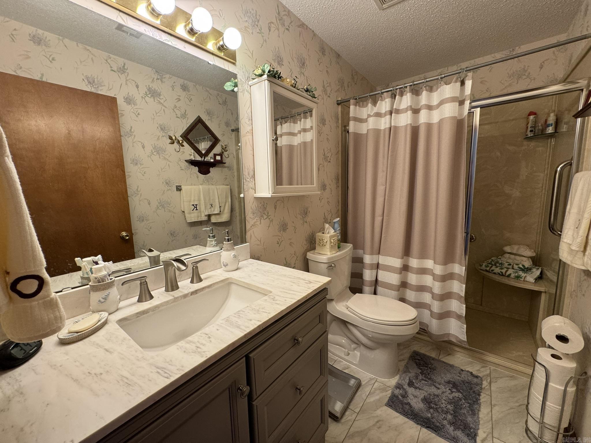 1586 Meadowhill  Mountain Home, AR