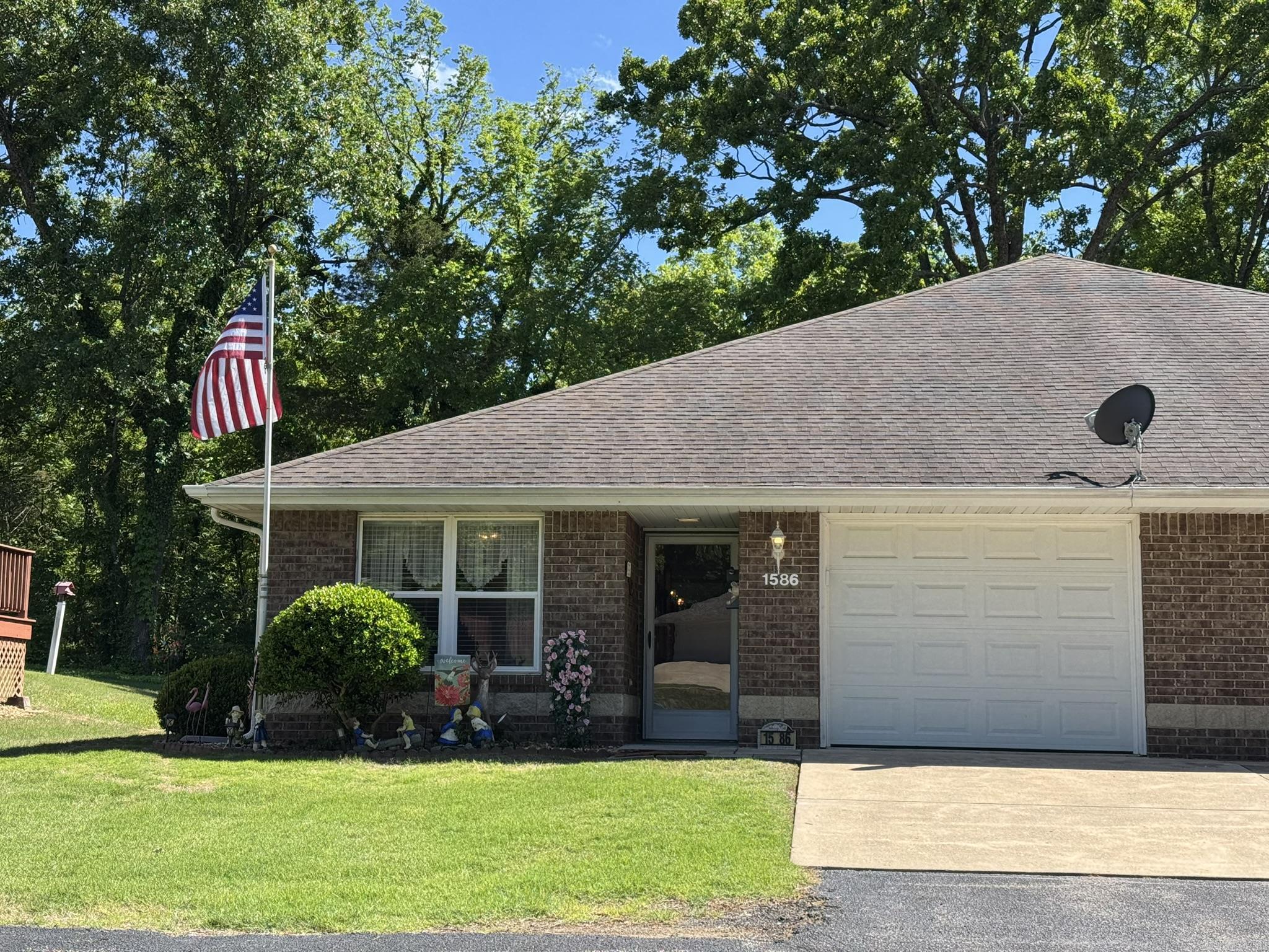 1586 Meadowhill  Mountain Home, AR