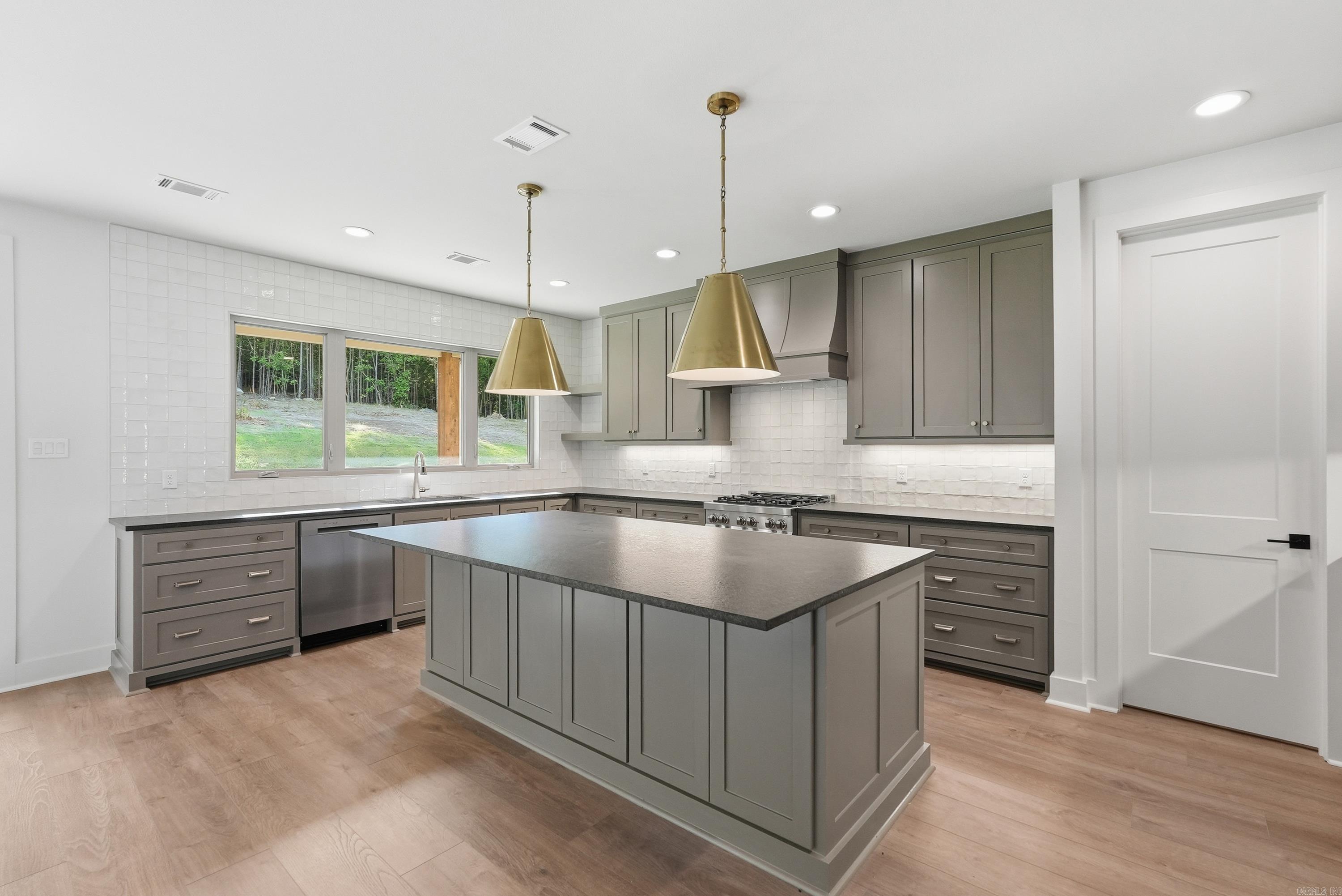 19105 Waterview Meadows  Roland, AR
