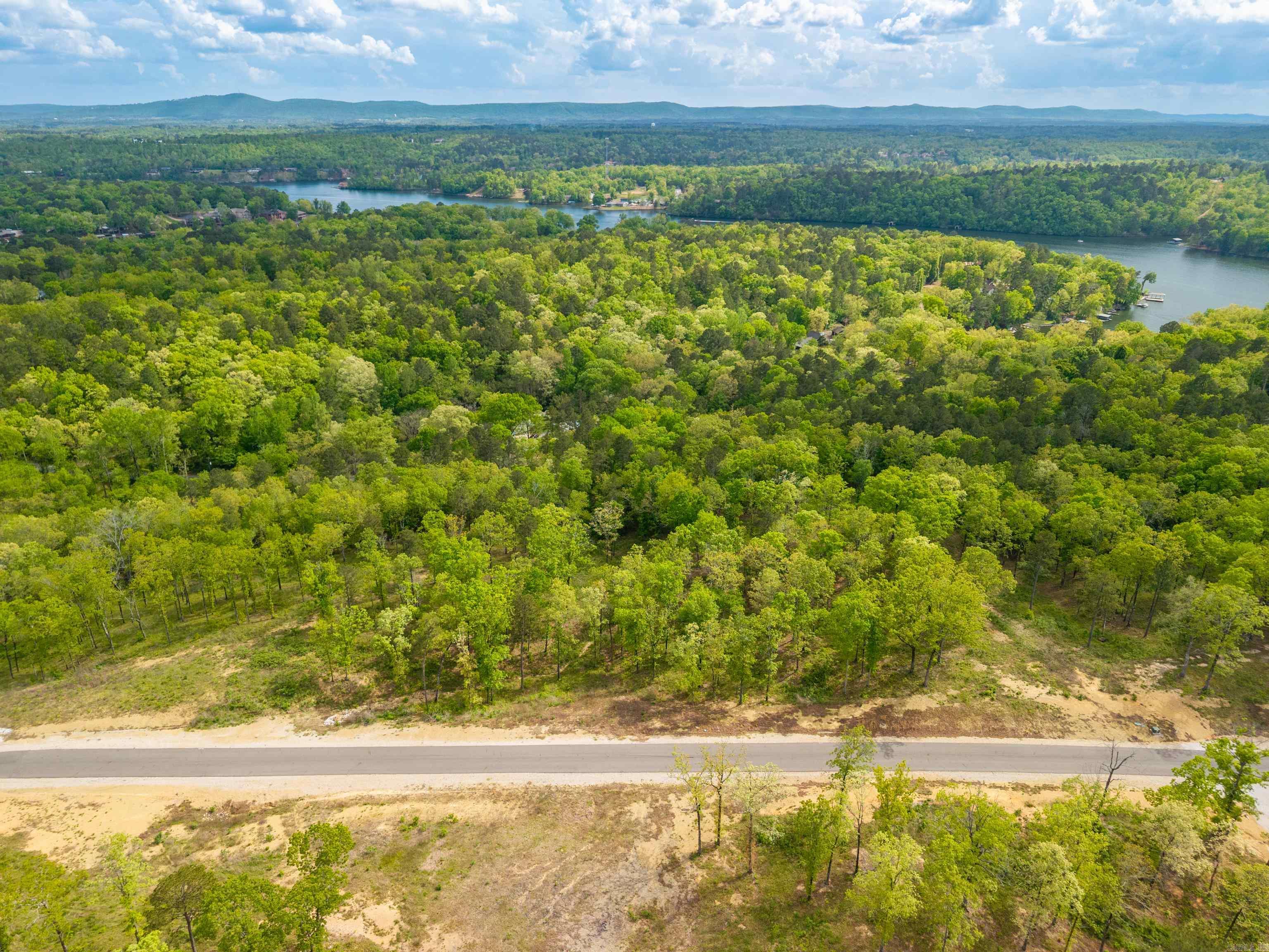 17 Neyland Way  Hot Springs, AR