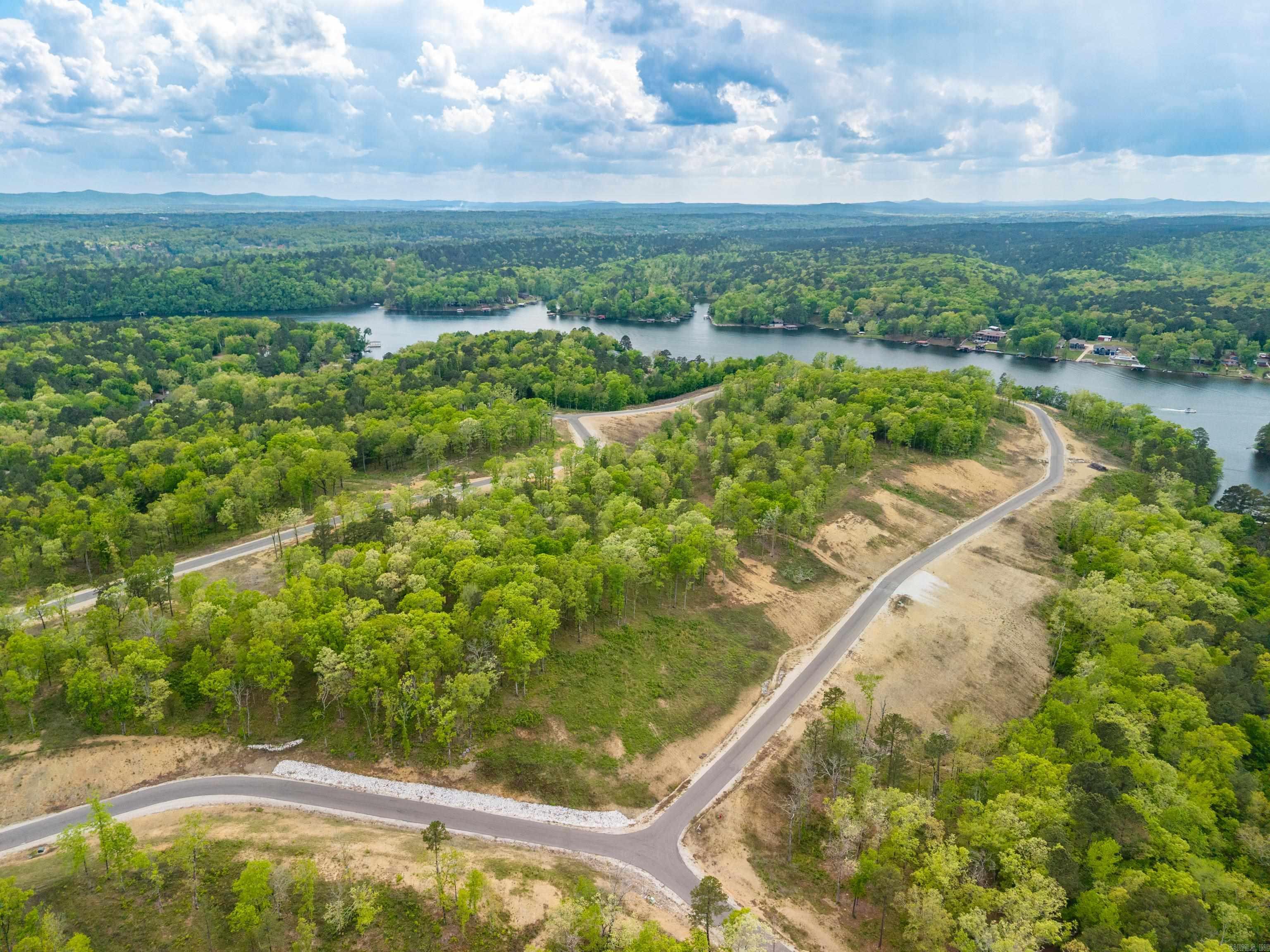 18 Neyland Way  Hot Springs, AR