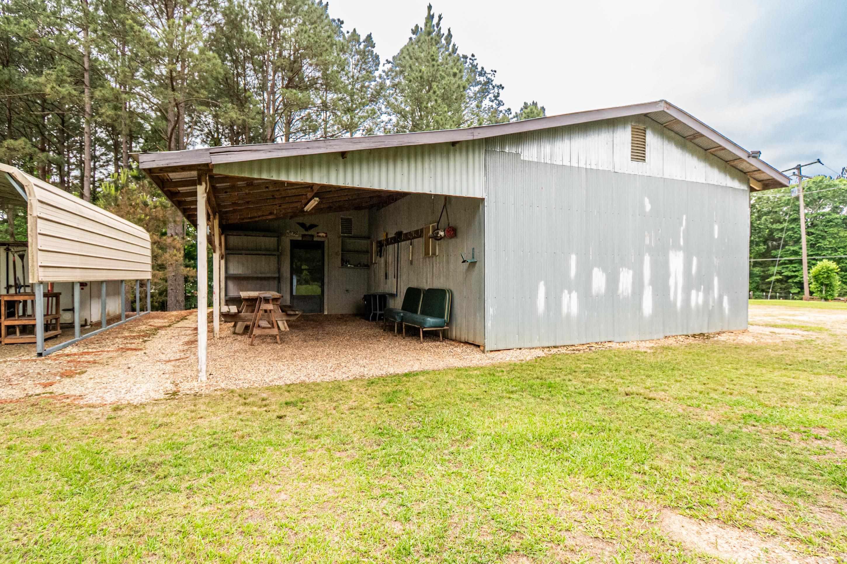 153 Highway 160  Hermitage, AR